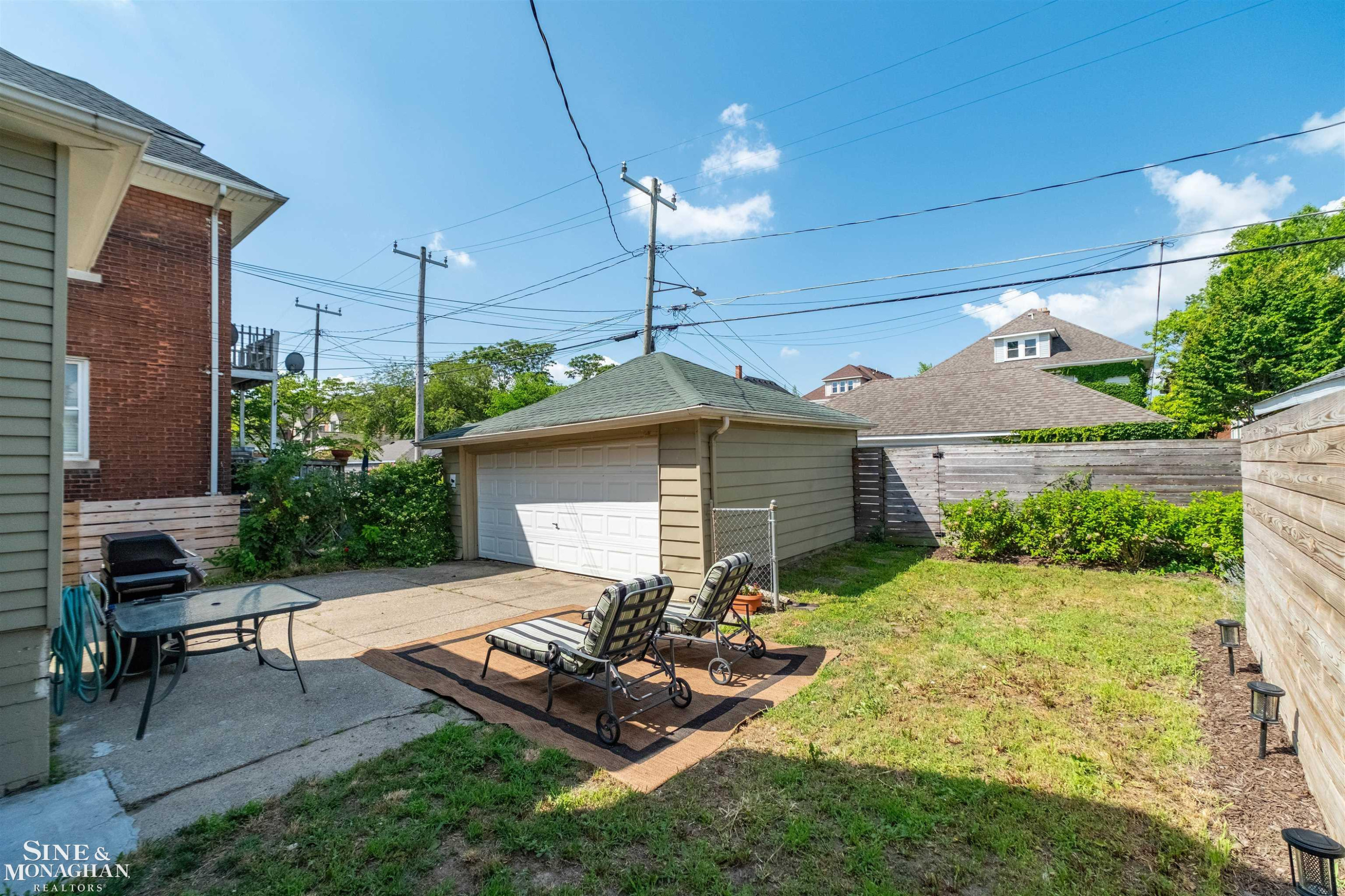 1025 Beaconsfield Avenue, Grosse Pointe Park, MI 48230 — Photo 37
