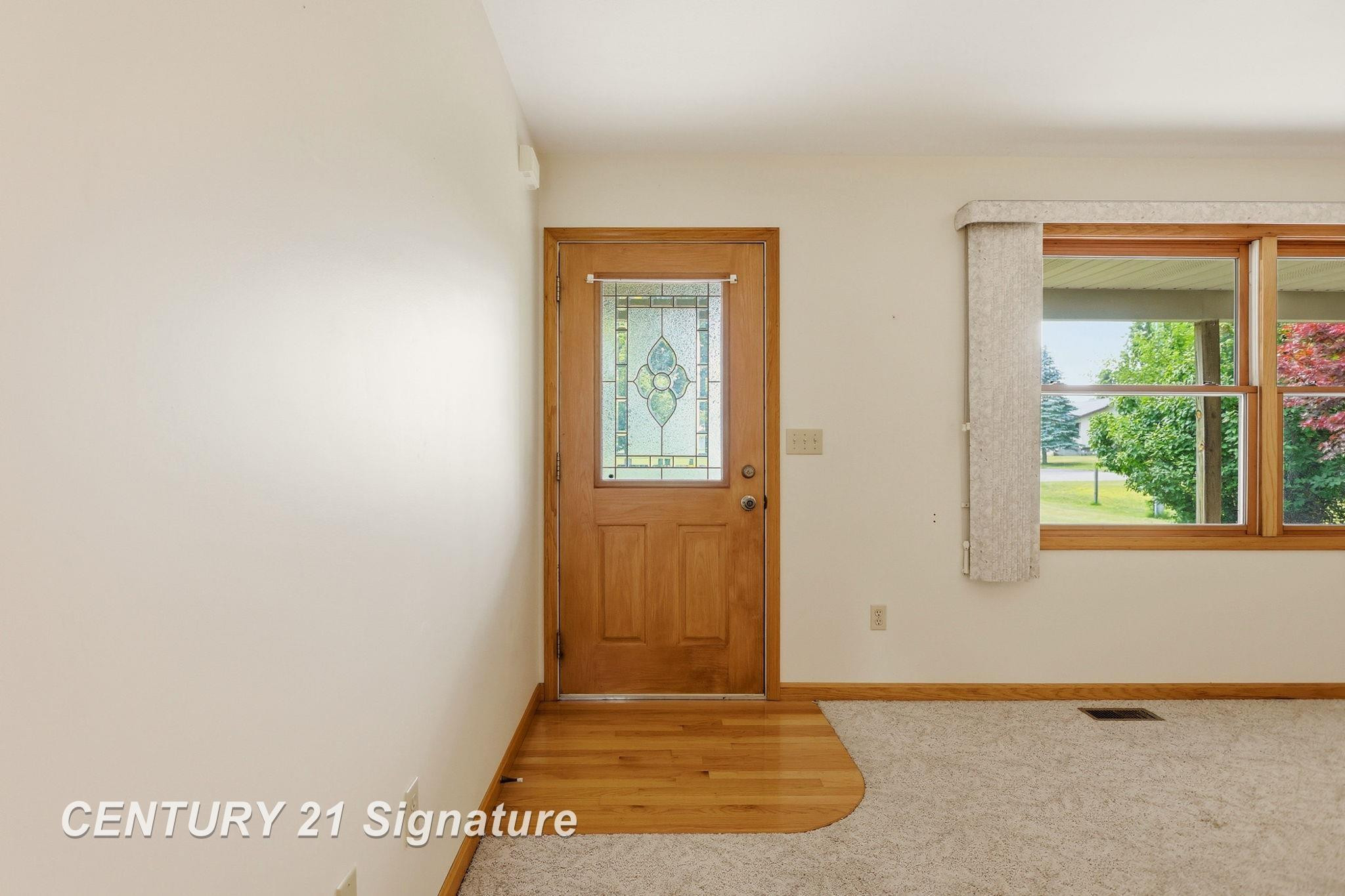3725 Trimm Road, Saginaw, MI 48609 — Photo 9