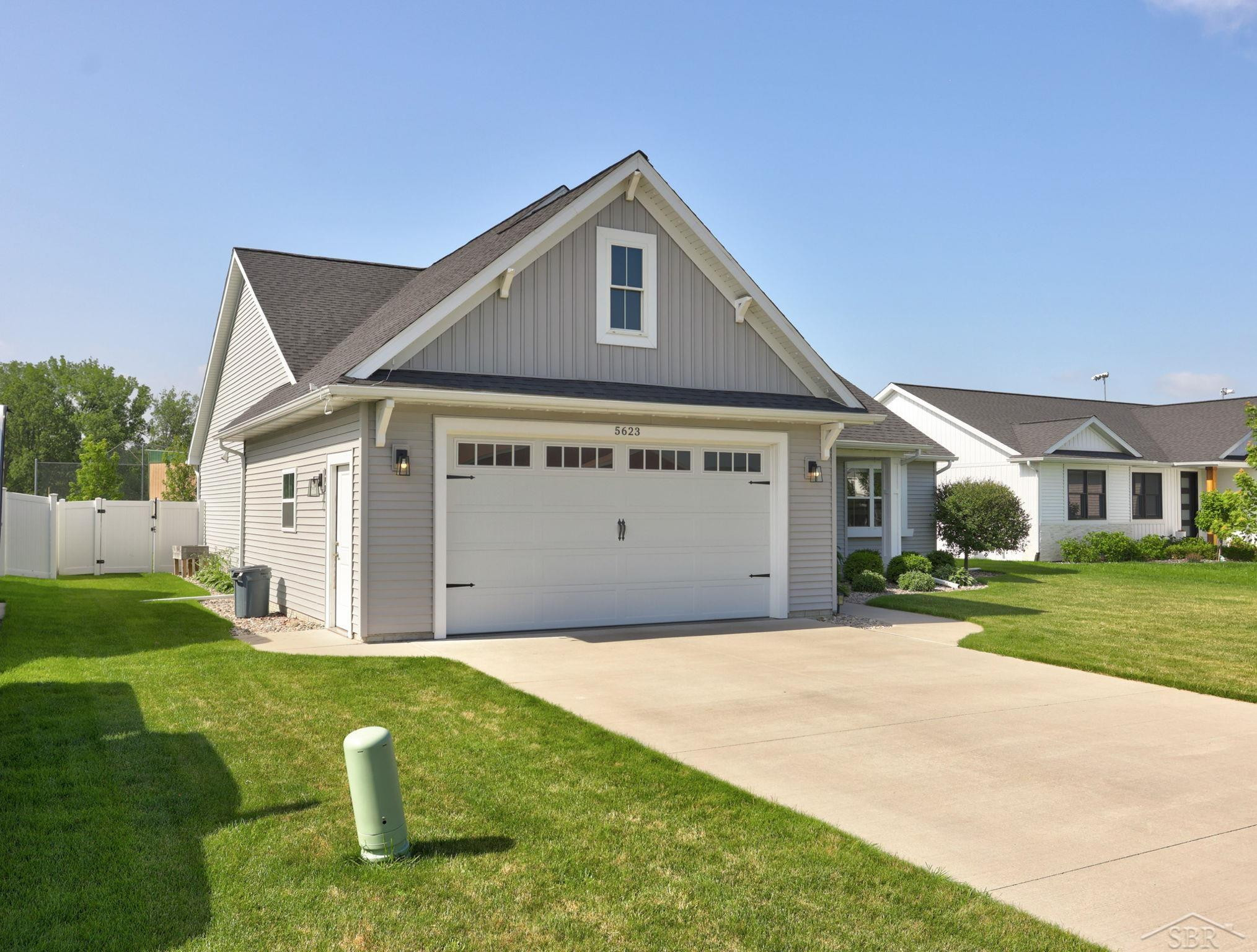 5623 S Stone Briar Lane, Freeland, MI 48623 — Photo 3