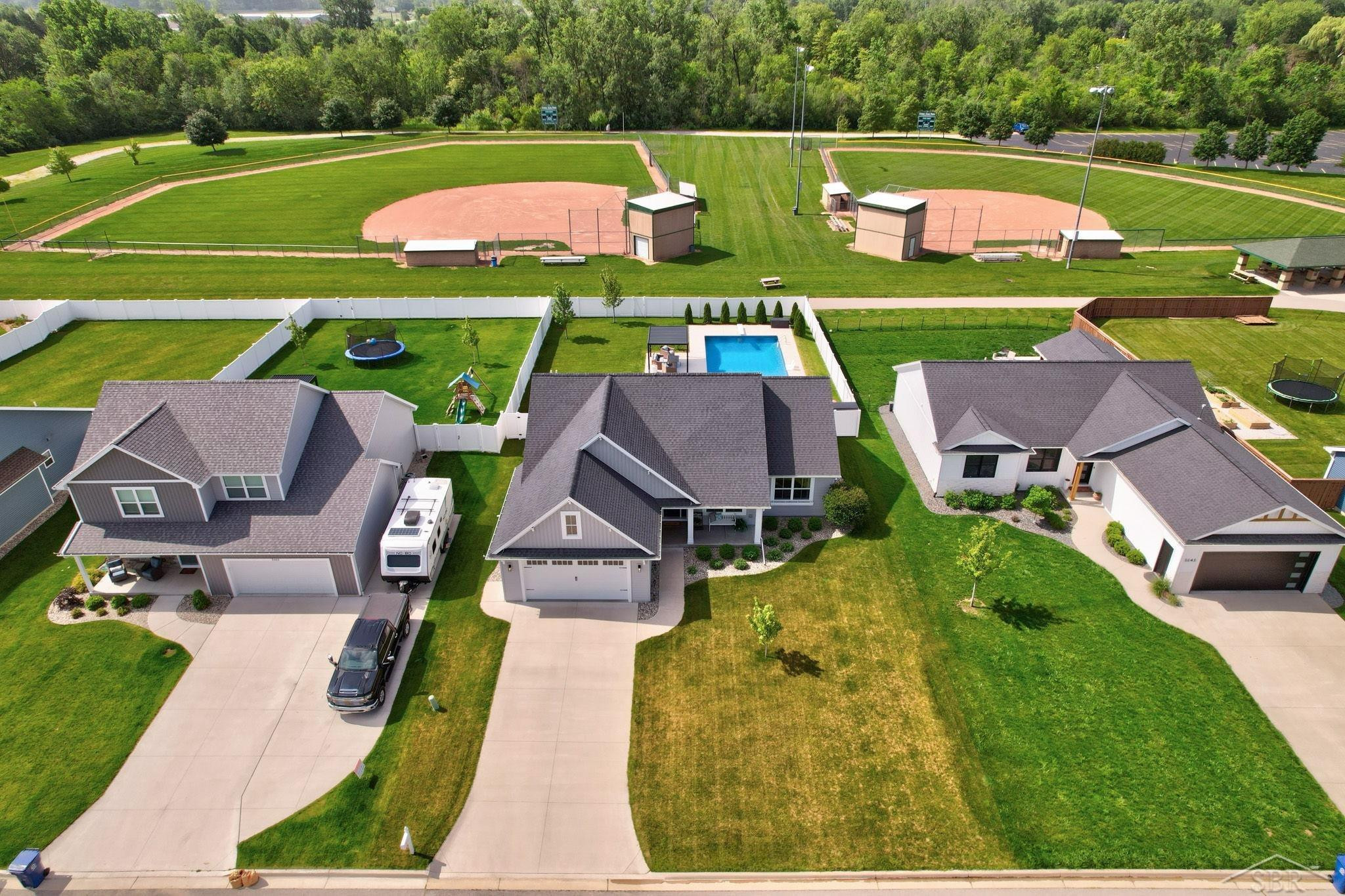 5623 S Stone Briar Lane, Freeland, MI 48623 — Photo 4