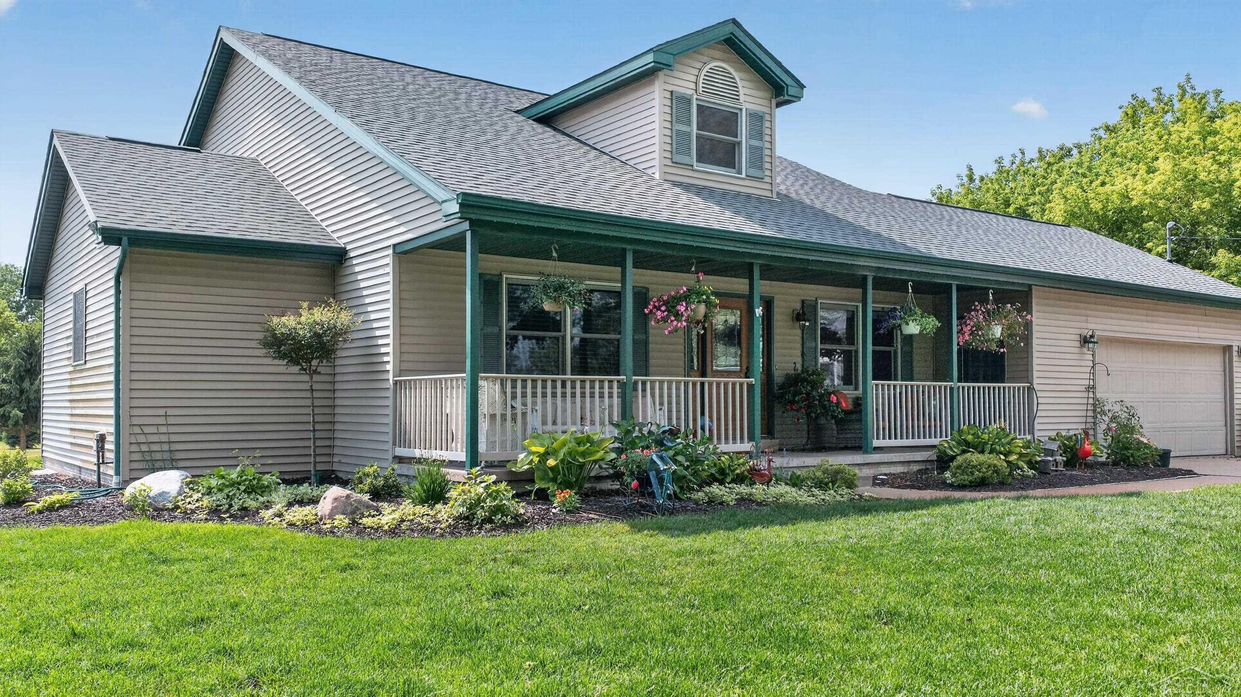 10713 N Gleaner Road, Freeland, MI 48623