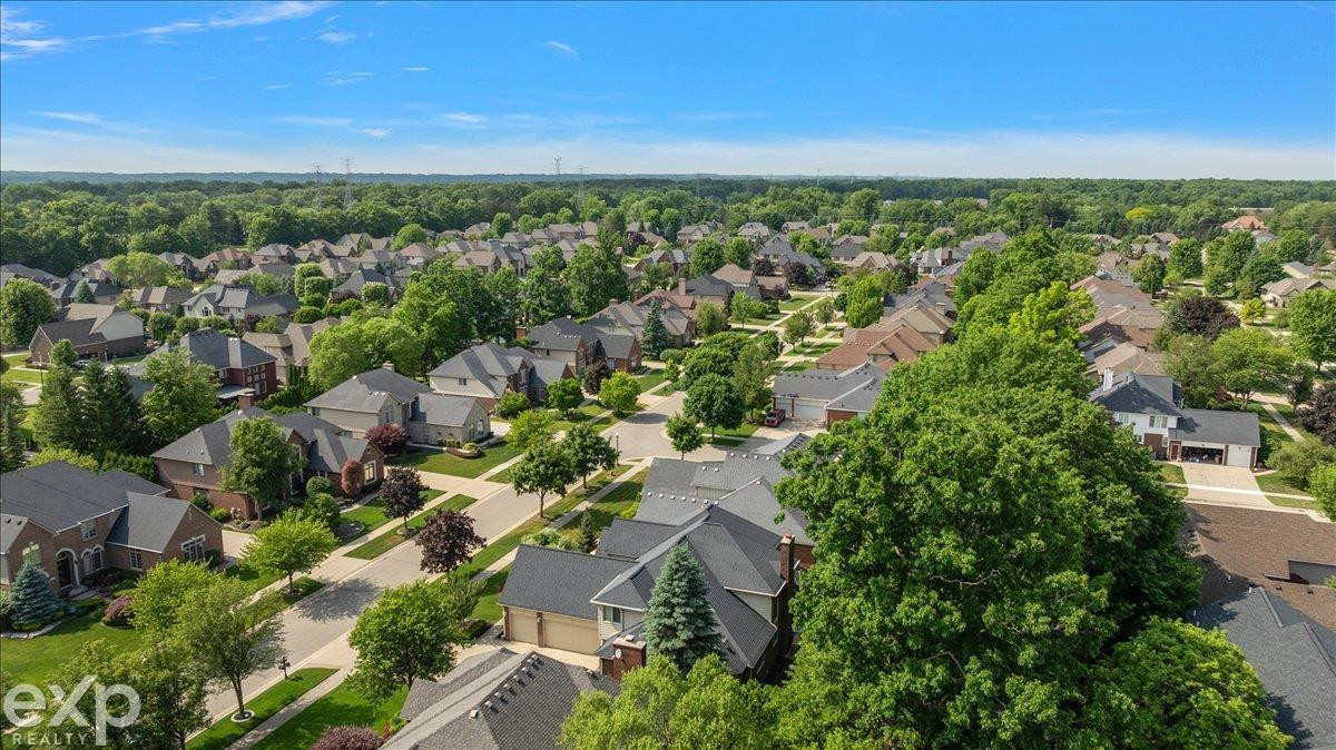 54380 Sassafras Drive, Utica, MI 48315 — Photo 16