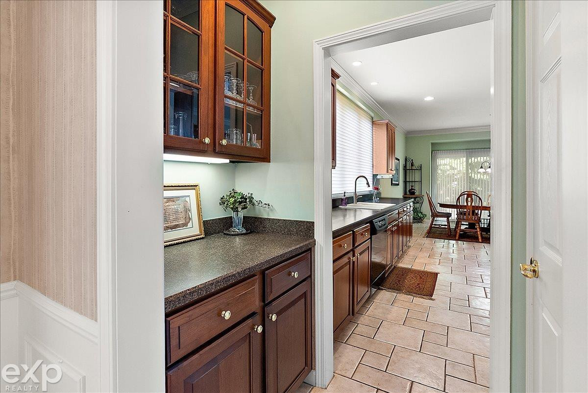 54380 Sassafras Drive, Utica, MI 48315 — Photo 32