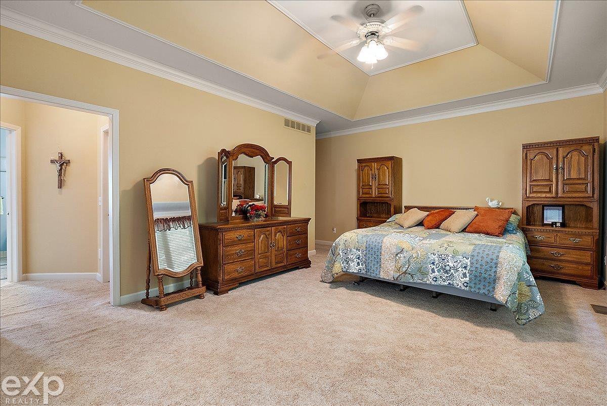 54380 Sassafras Drive, Utica, MI 48315 — Photo 42