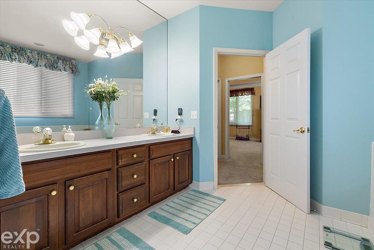 54380 Sassafras Drive, Utica, MI 48315 — Photo 44