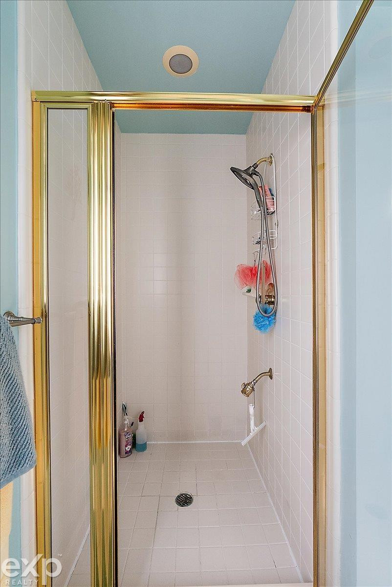 54380 Sassafras Drive, Utica, MI 48315 — Photo 46