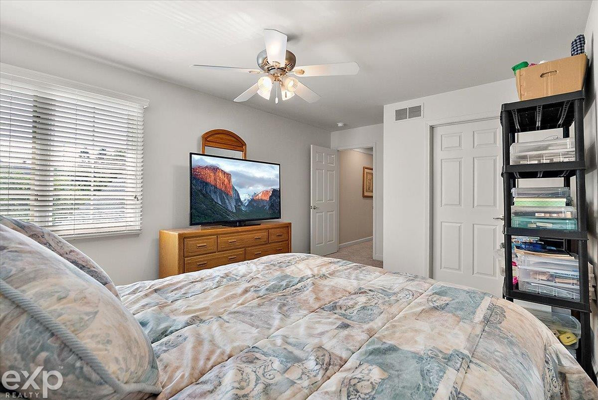 54380 Sassafras Drive, Utica, MI 48315 — Photo 52