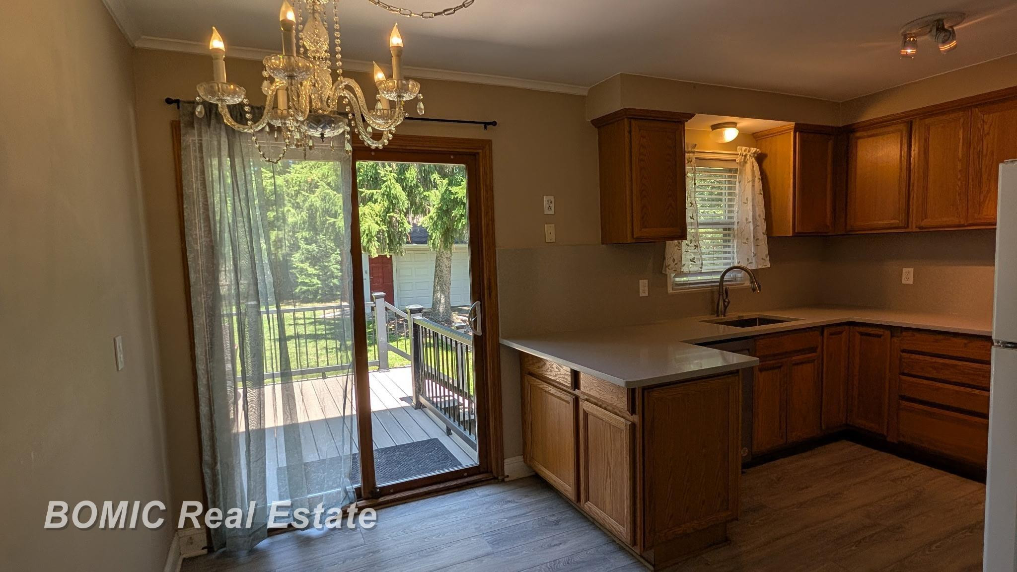 7581 St John Street, Shelby Twp, MI 48317 — Photo 12