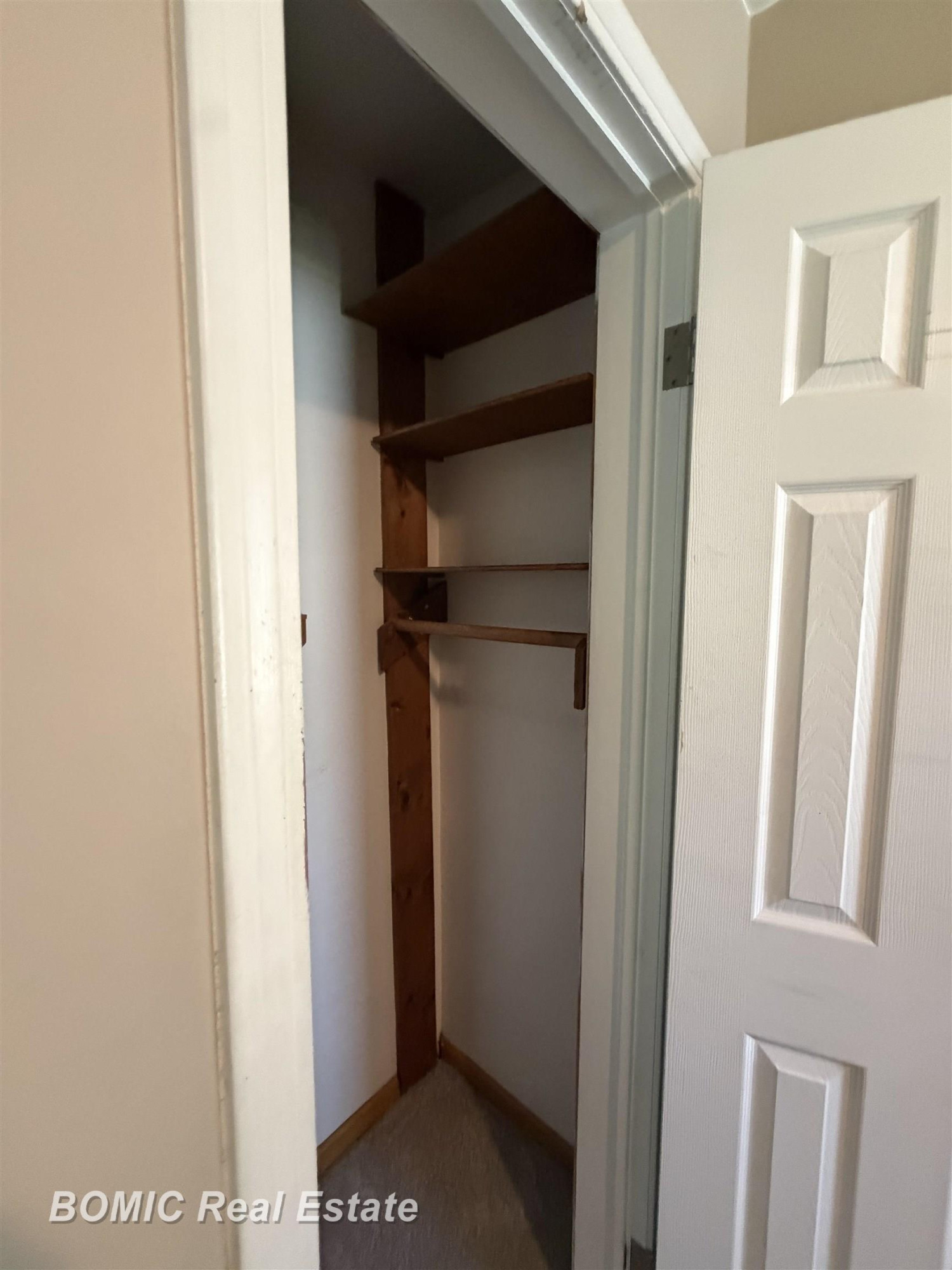 7581 St John Street, Shelby Twp, MI 48317 — Photo 14