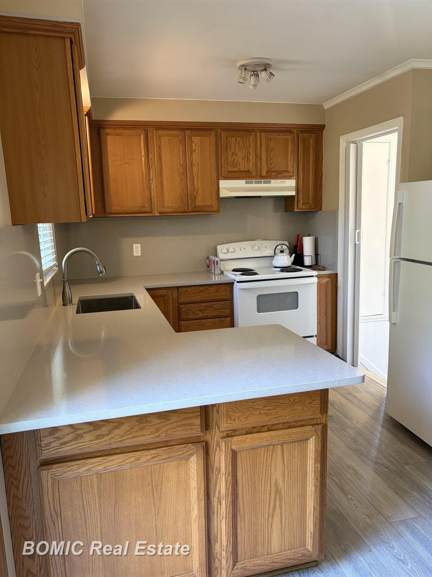 7581 St John Street, Shelby Twp, MI 48317 — Photo 15