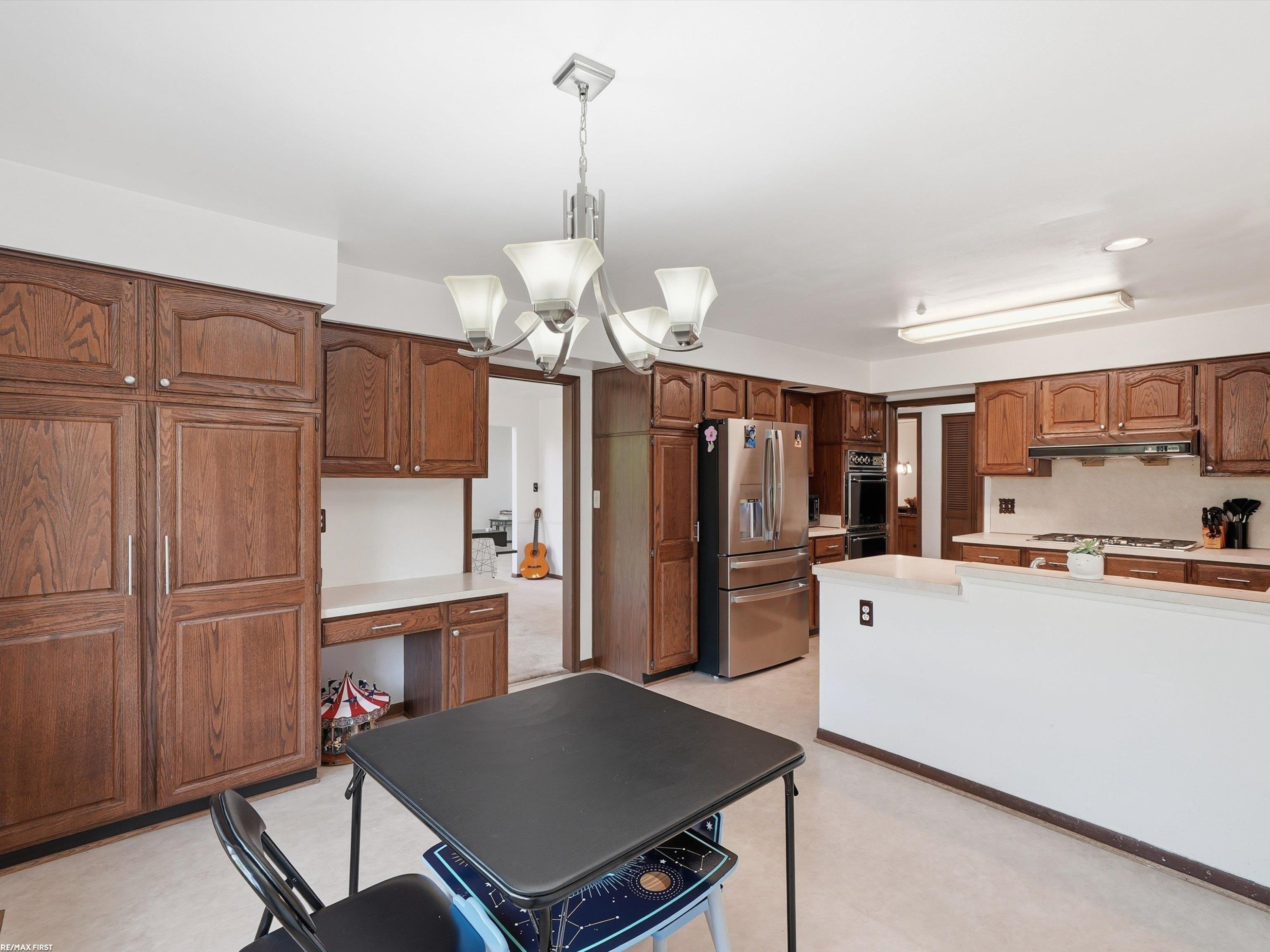 4677 Rolling Ridge Road, West Bloomfield, MI 48323 — Photo 25