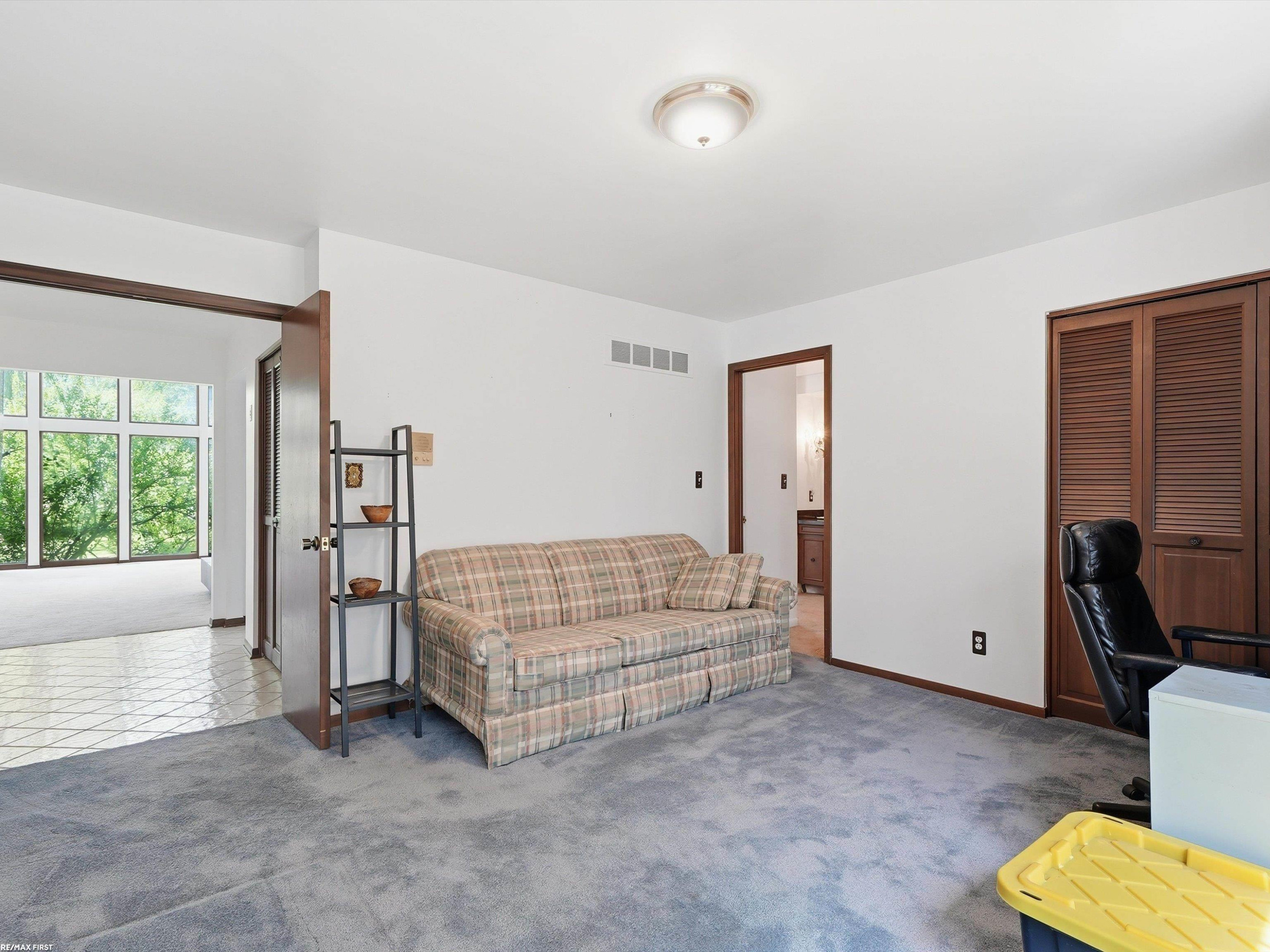 4677 Rolling Ridge Road, West Bloomfield, MI 48323 — Photo 44