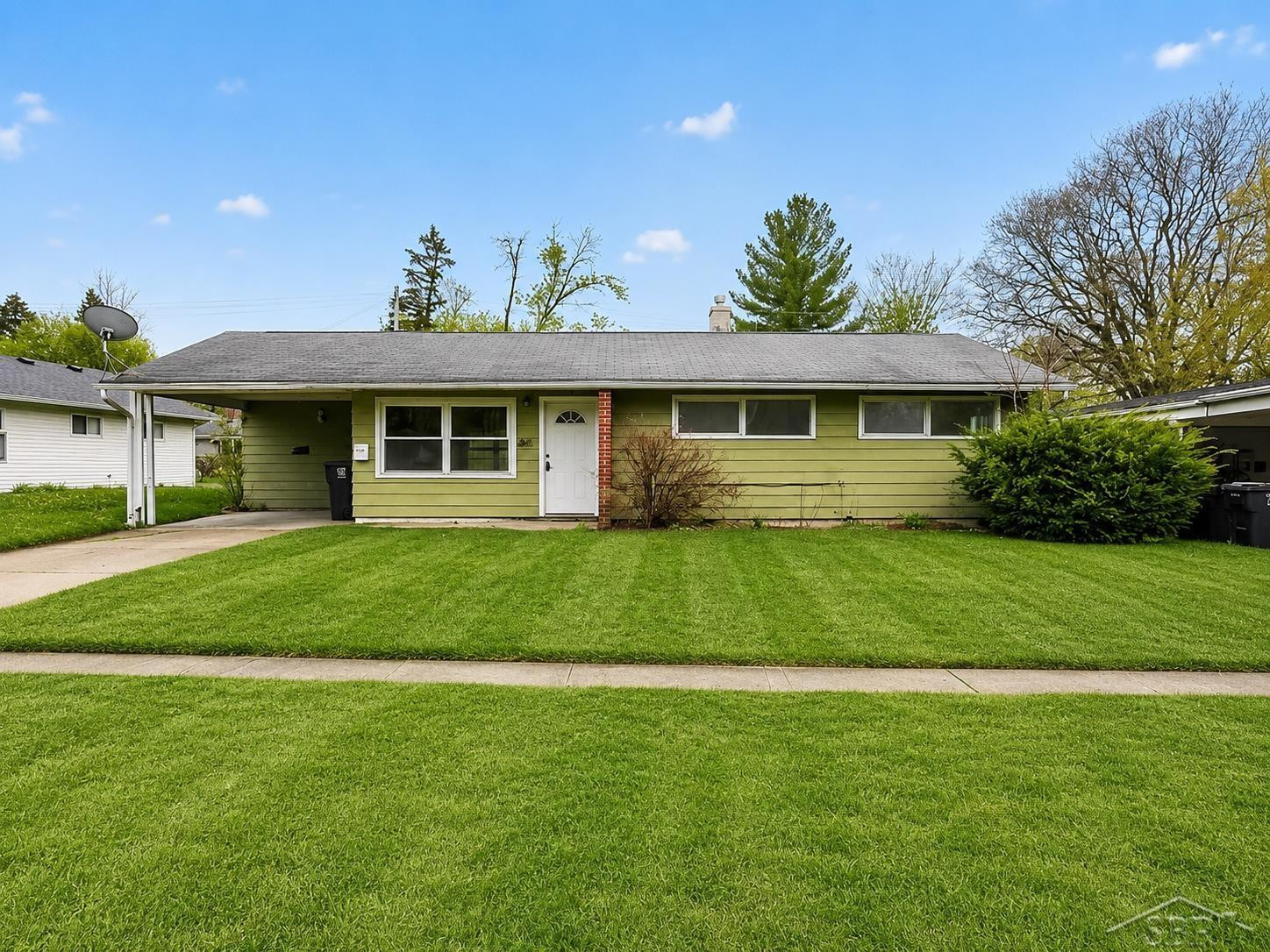 1813 Bayberry Lane, Flint, MI 48507