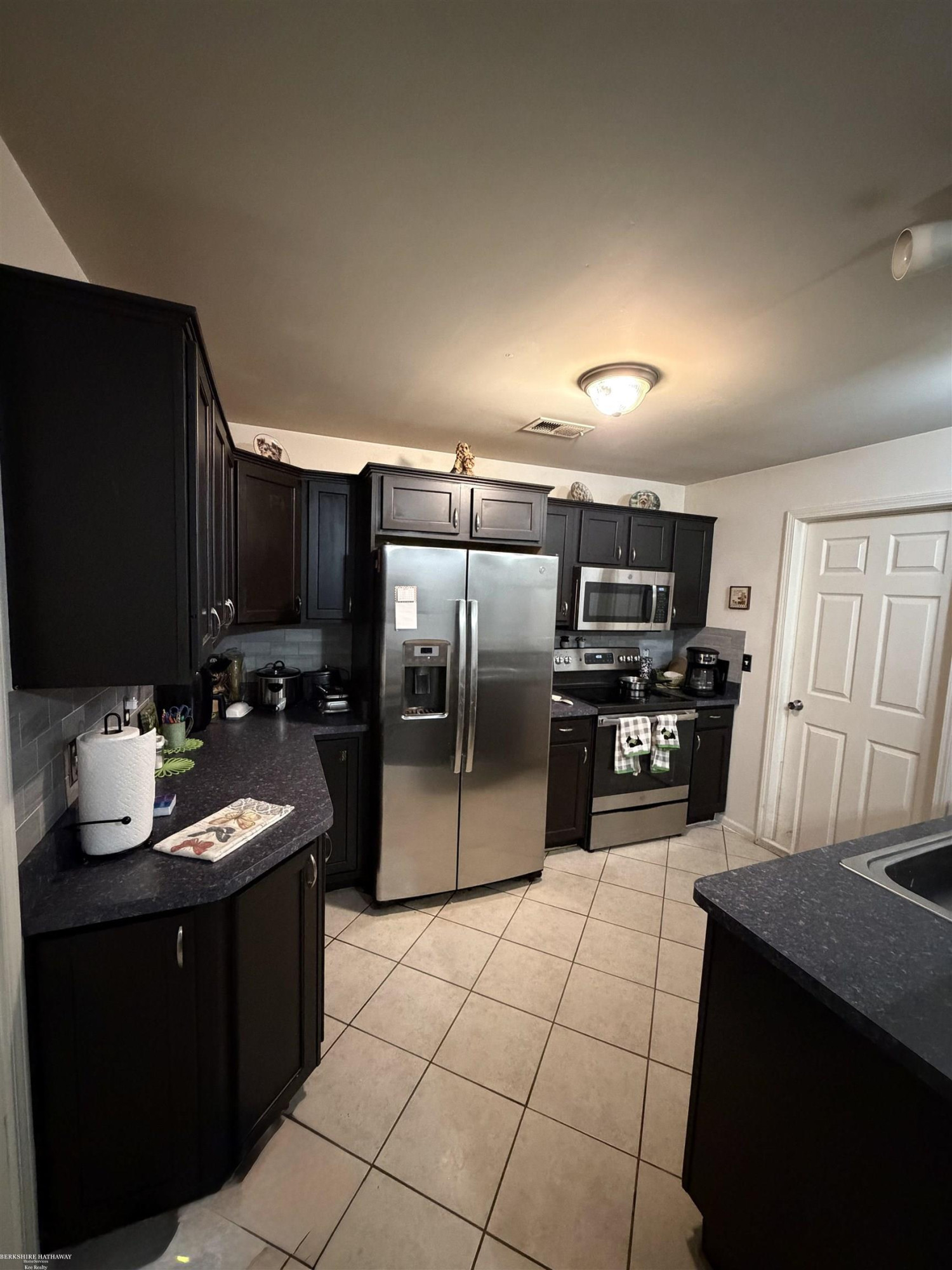 45683 Gable Drive, MI 48044 — Photo 13
