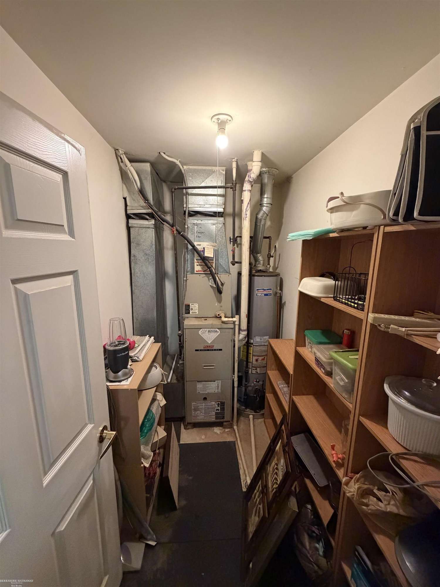 45683 Gable Drive, MI 48044 — Photo 22