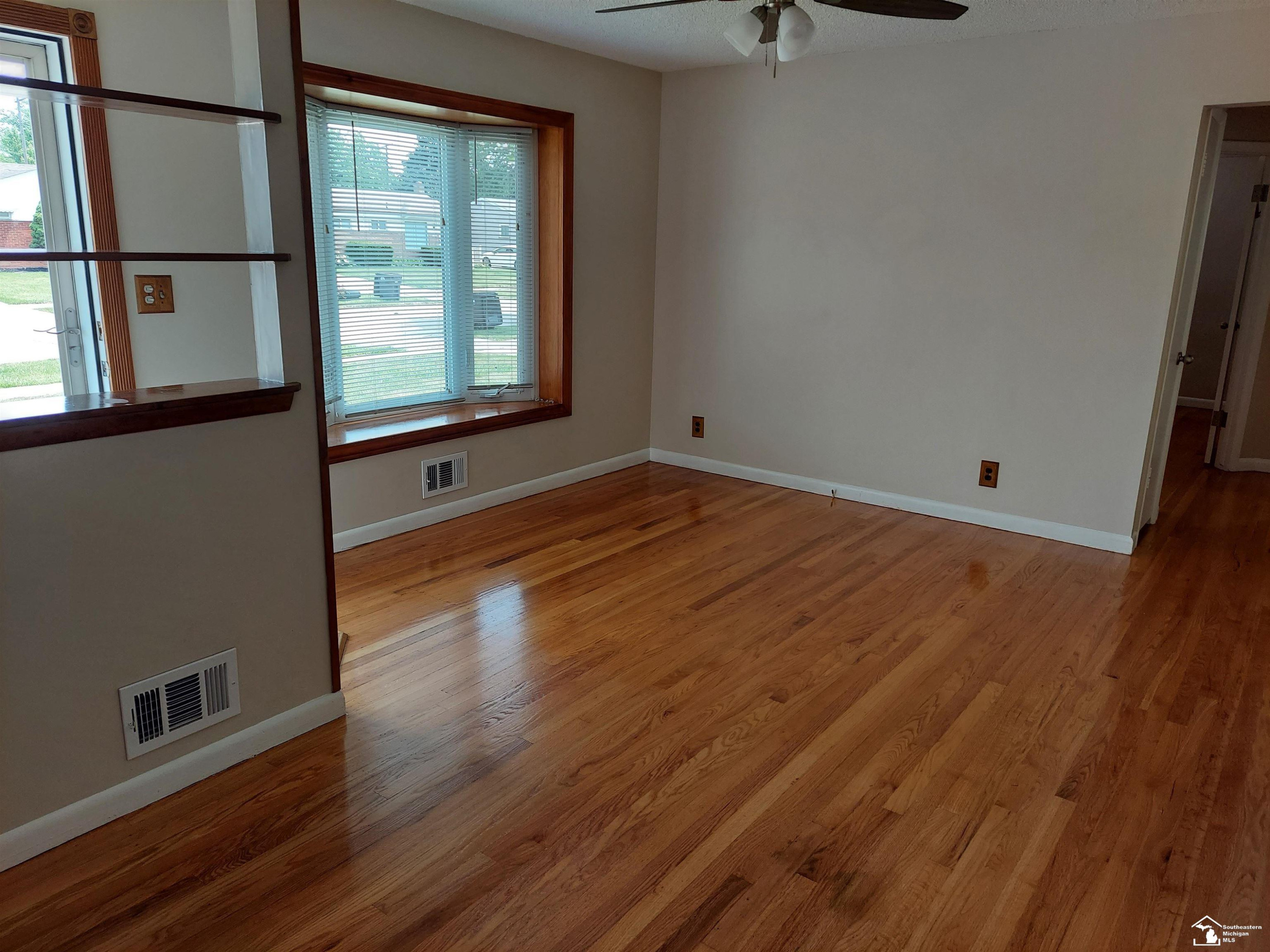 8324 Huron Street, Taylor, MI 48180 — Photo 9