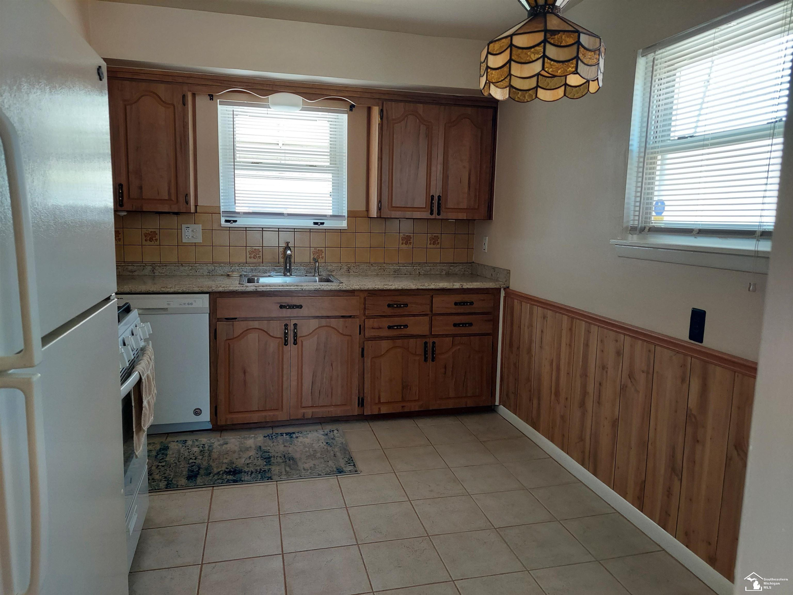 8324 Huron Street, Taylor, MI 48180 — Photo 10