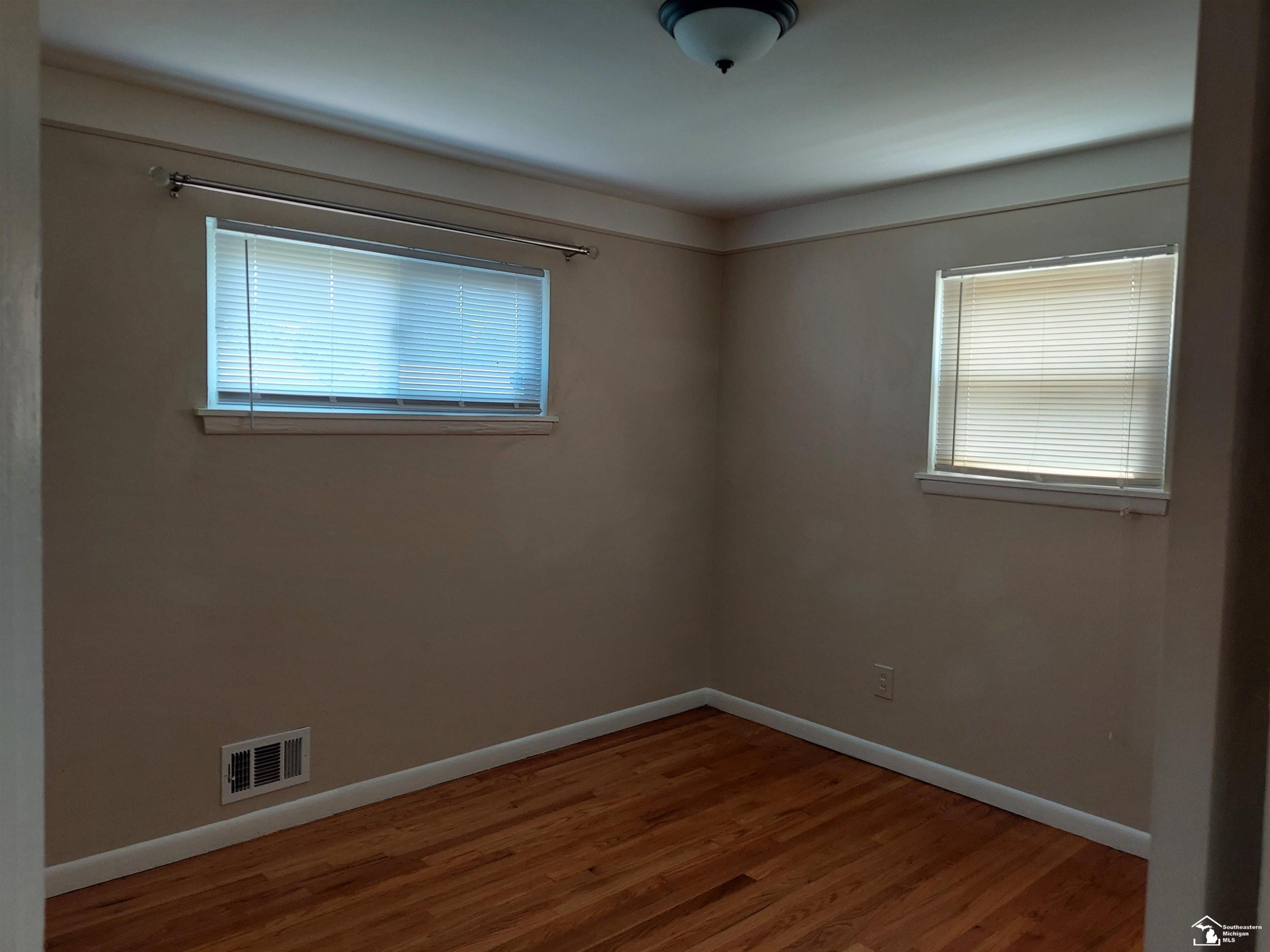 8324 Huron Street, Taylor, MI 48180 — Photo 15