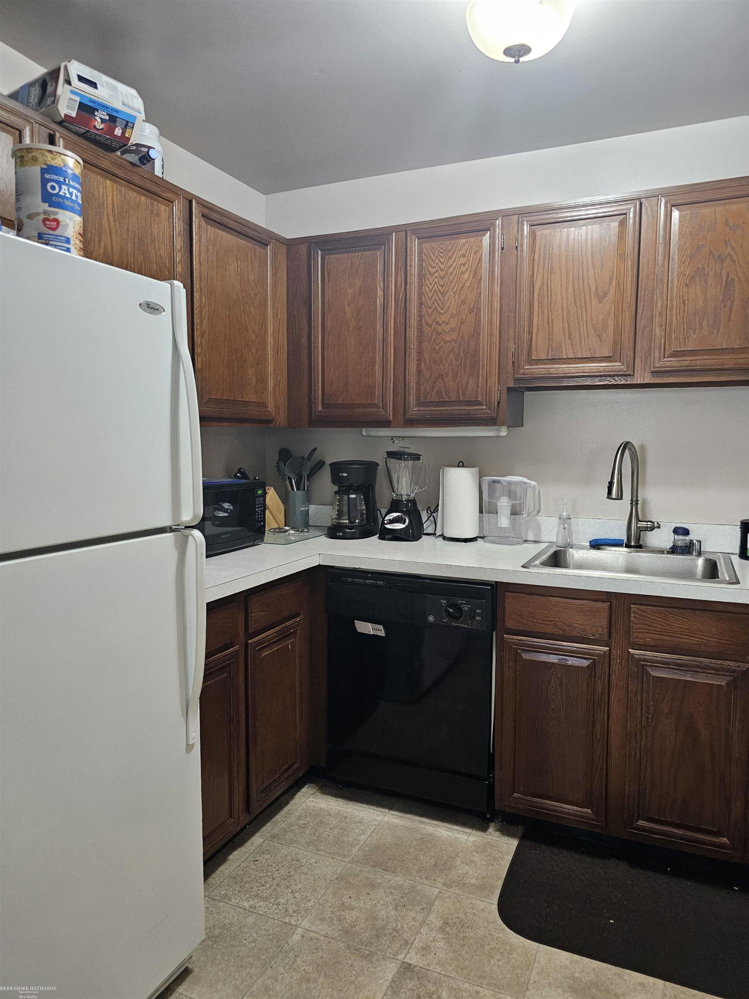 405 Sunset Lane, 34, Saint Clair Shores, MI 48082 — Photo 8