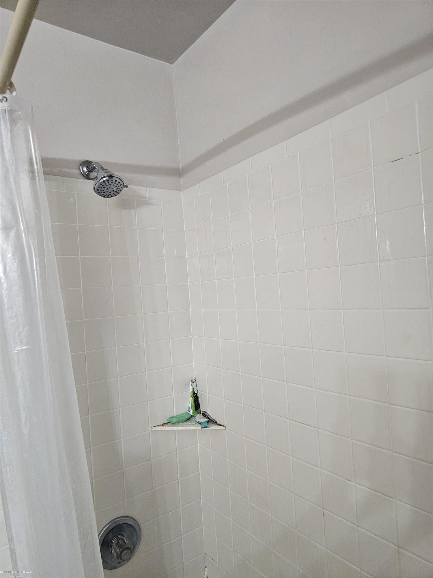405 Sunset Lane, 34, Saint Clair Shores, MI 48082 — Photo 18