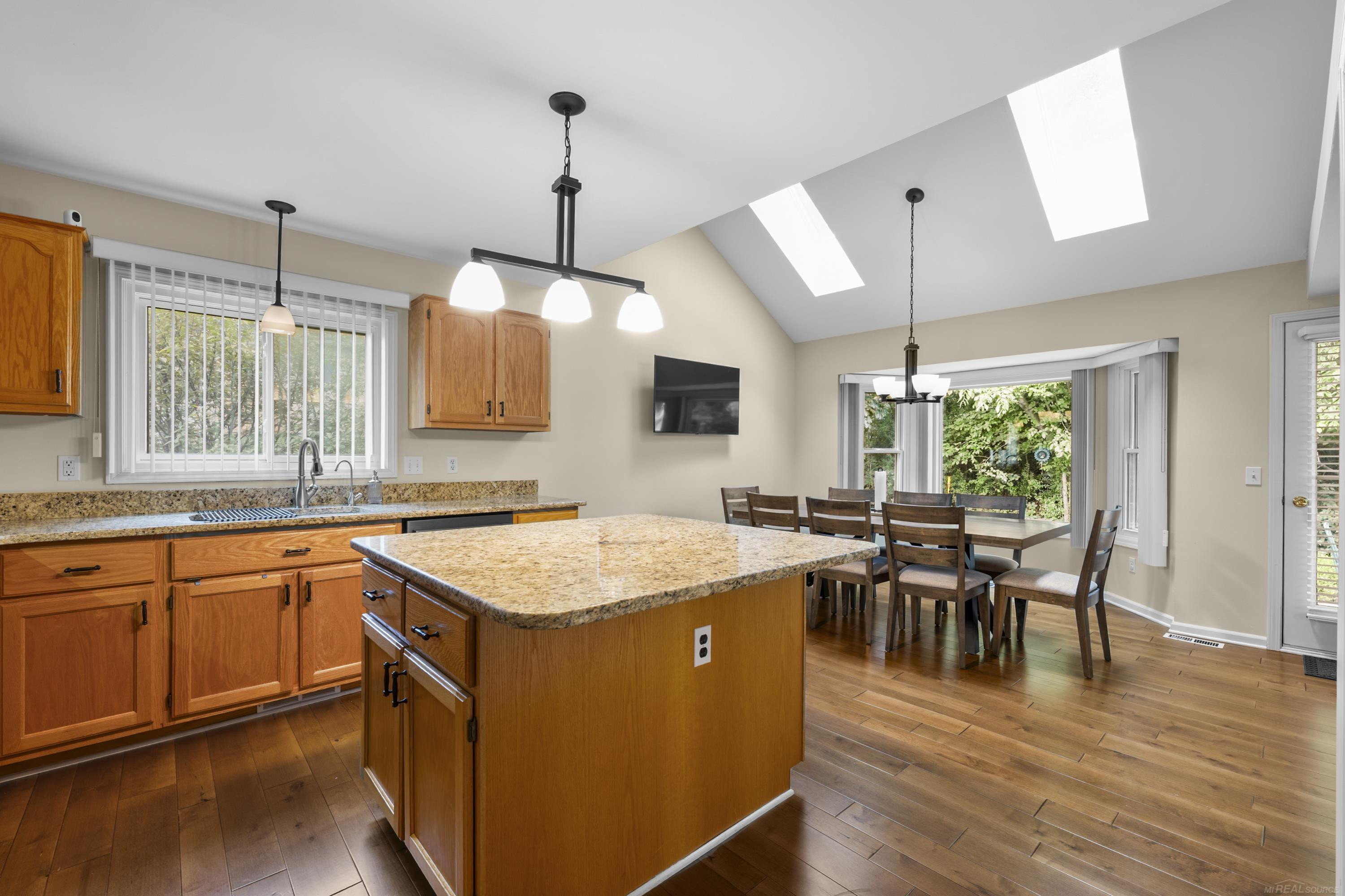 70351 Hillside Court, MI 48065 — Photo 19