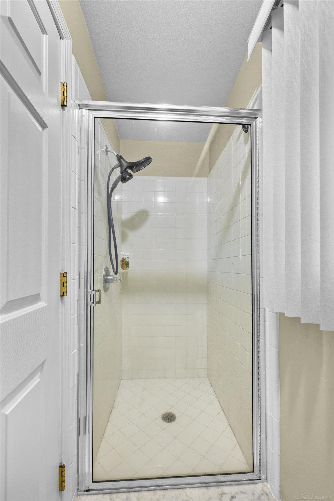 70351 Hillside Court, MI 48065 — Photo 28