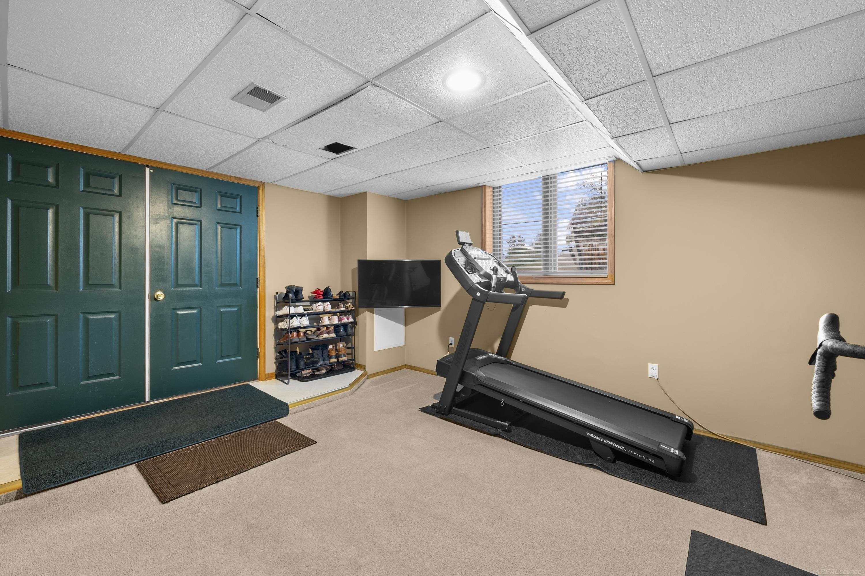 70351 Hillside Court, MI 48065 — Photo 35