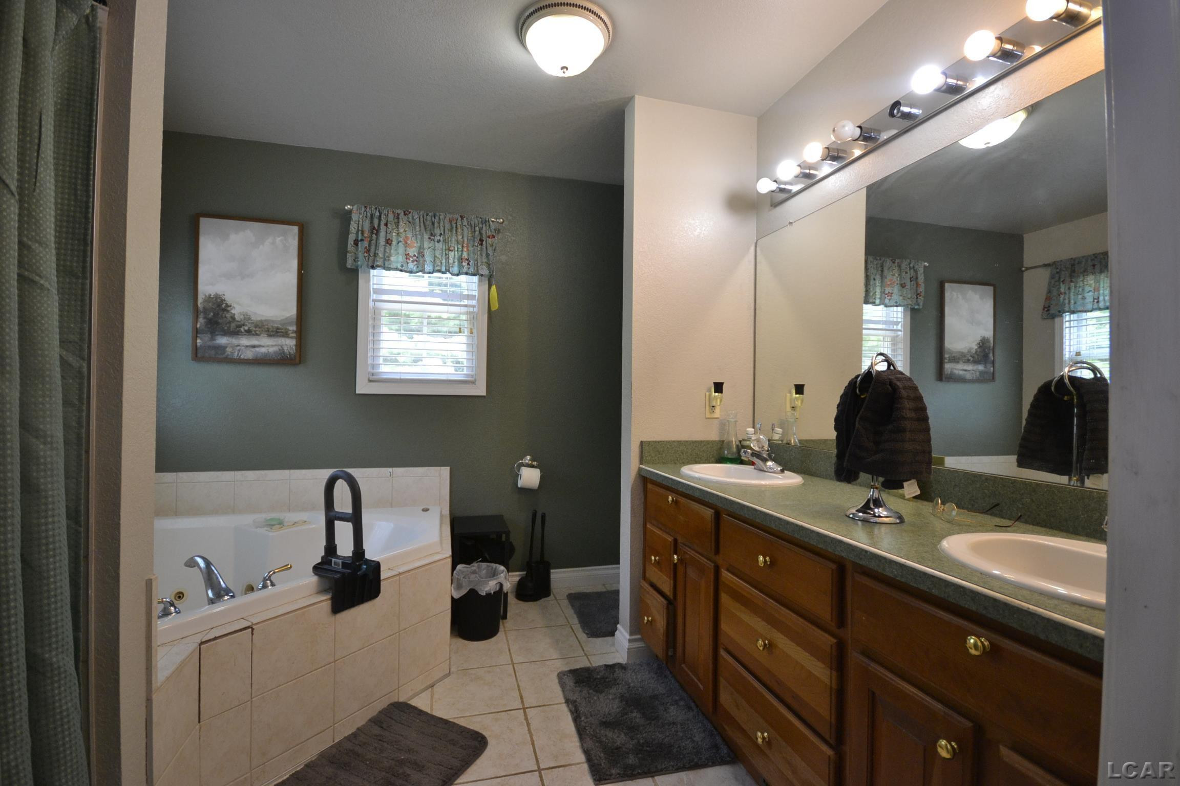 10568 Beebe Highway, Tipton, MI 49287 — Photo 12