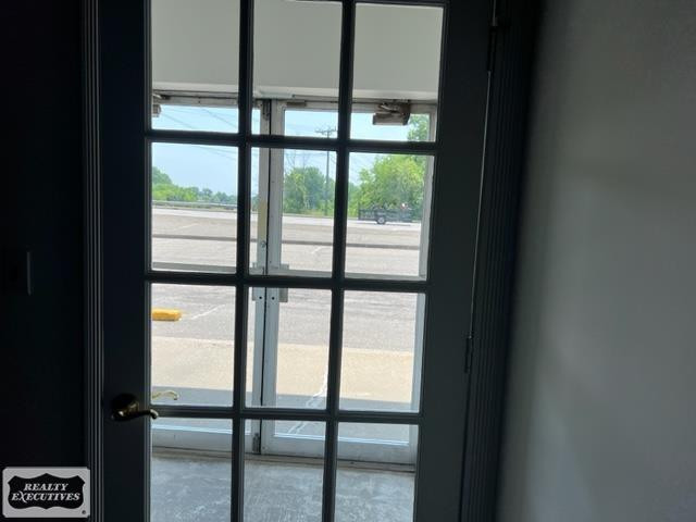 37150 Utica Road, Clinton Twp, MI 48036 — Photo 3