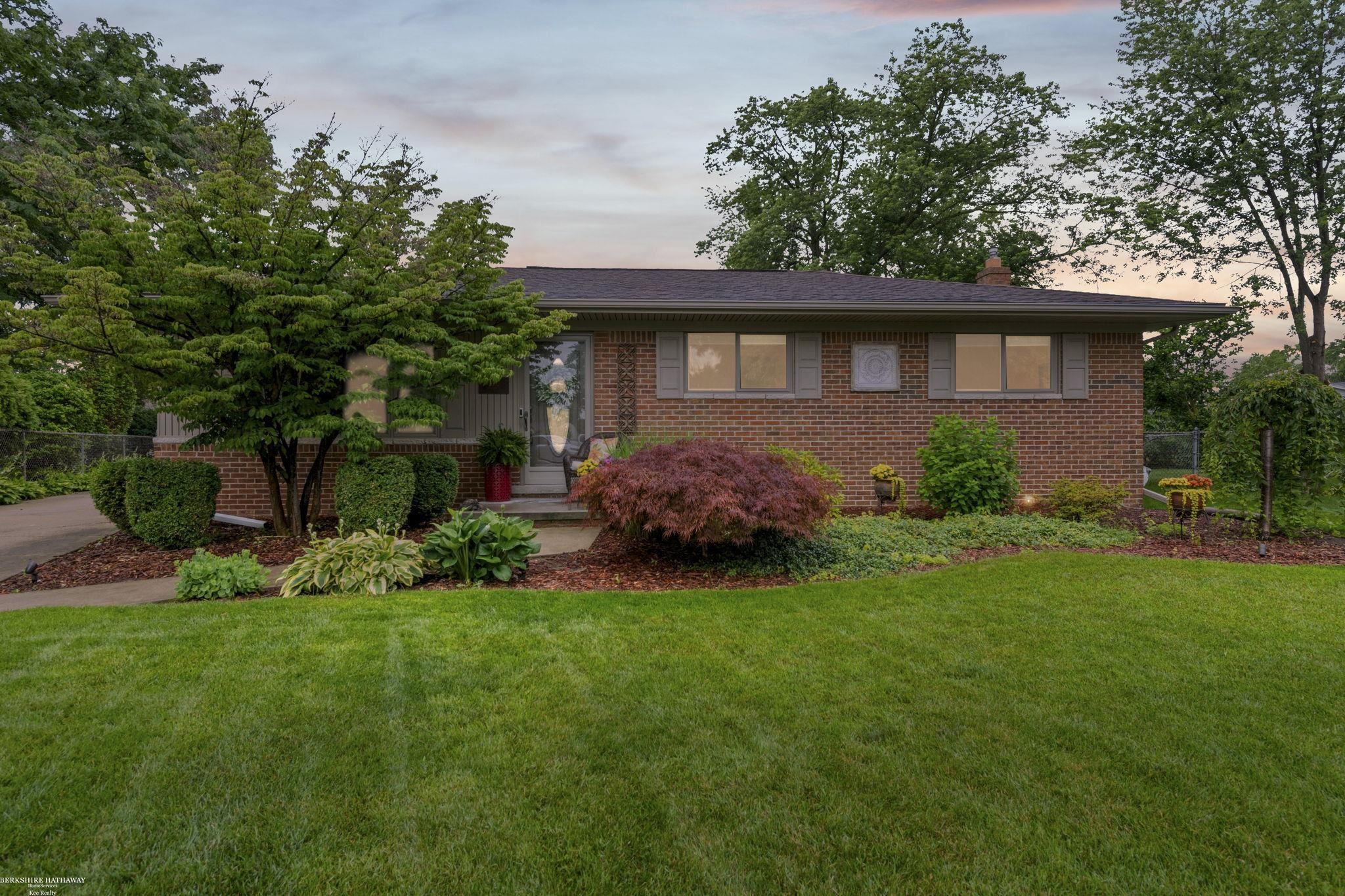 41563 Cimarron Street, Clinton Twp, MI 48038 — Photo 2