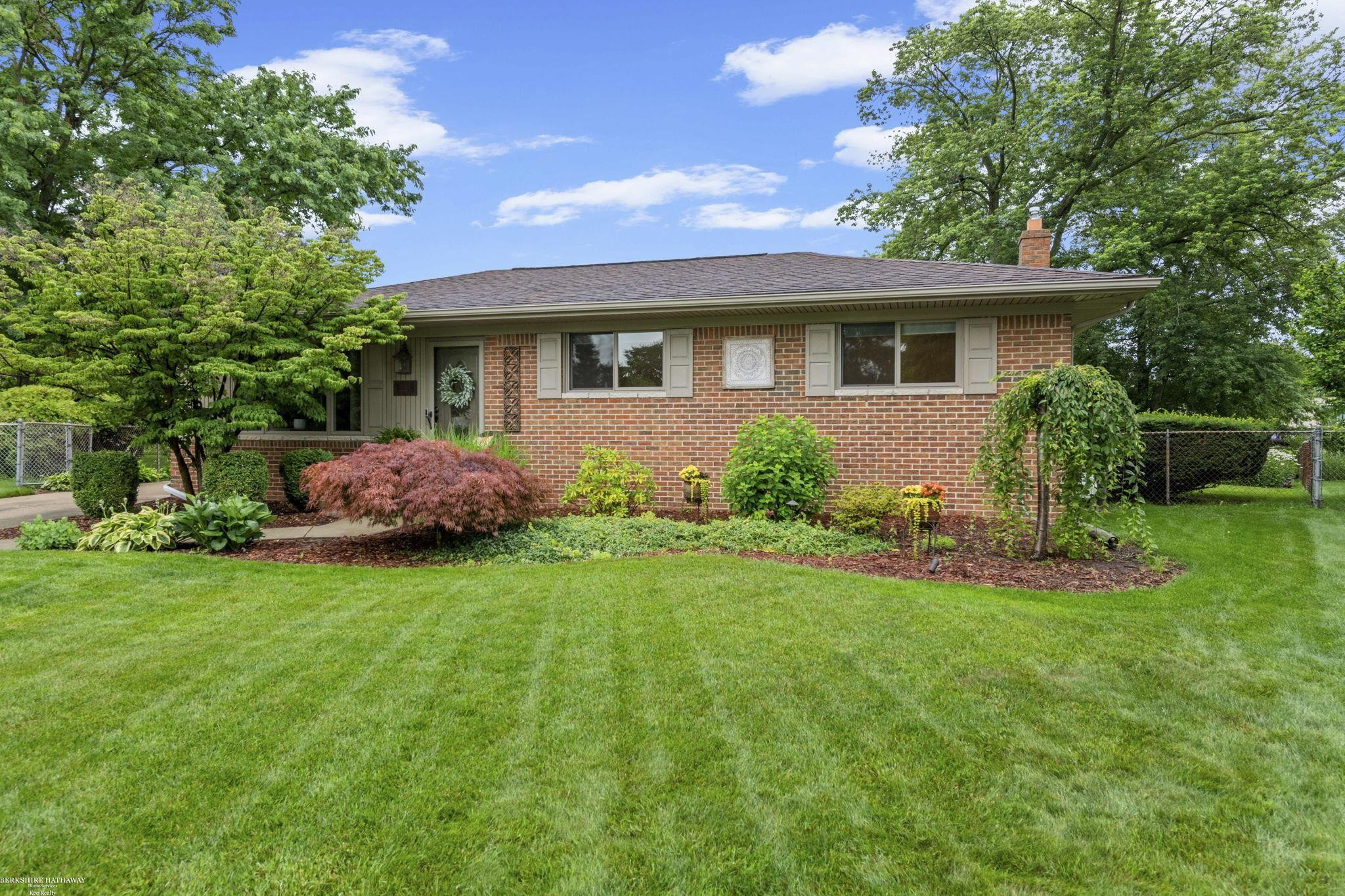 41563 Cimarron Street, Clinton Twp, MI 48038 — Photo 3