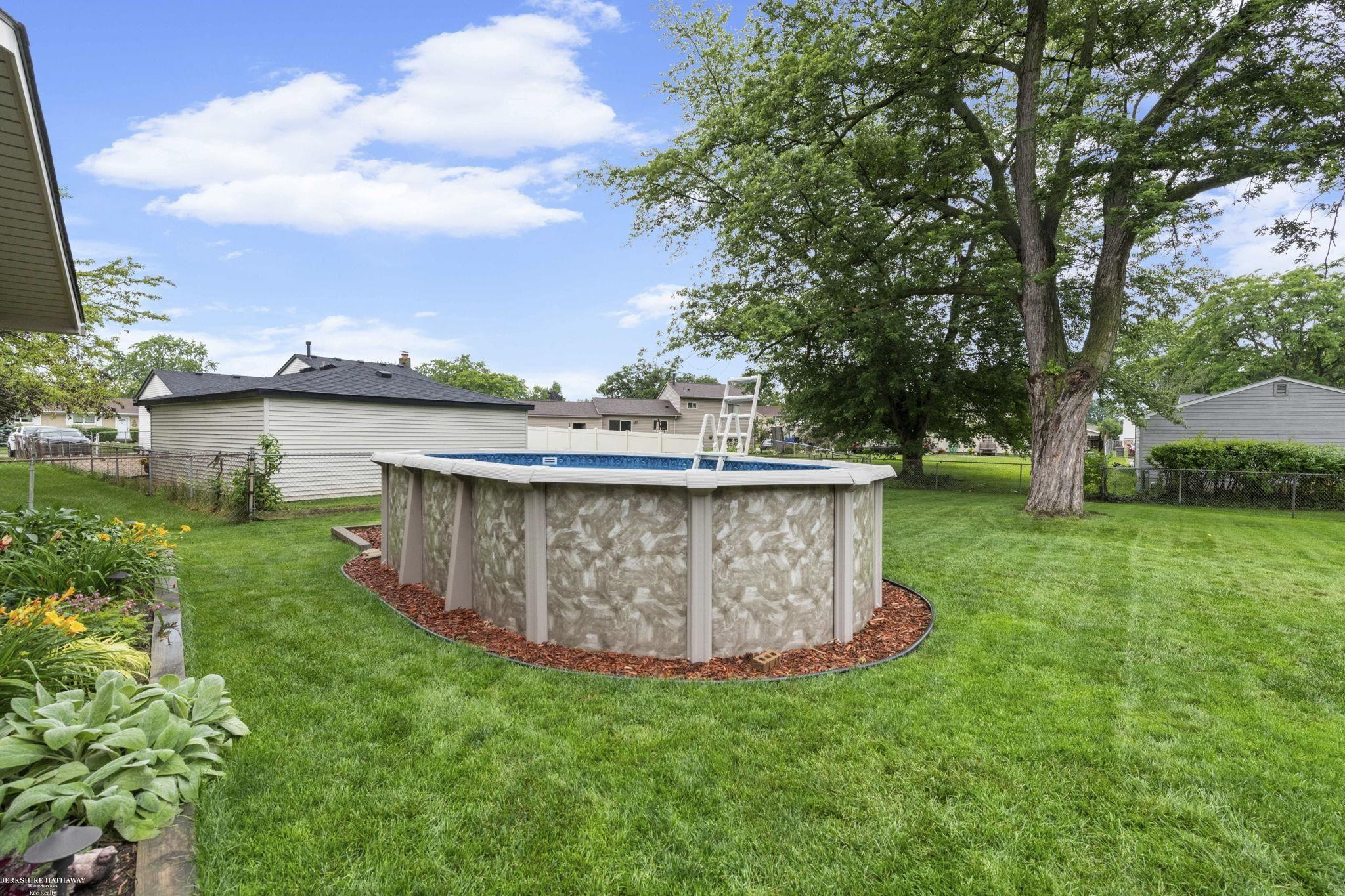 41563 Cimarron Street, Clinton Twp, MI 48038 — Photo 32