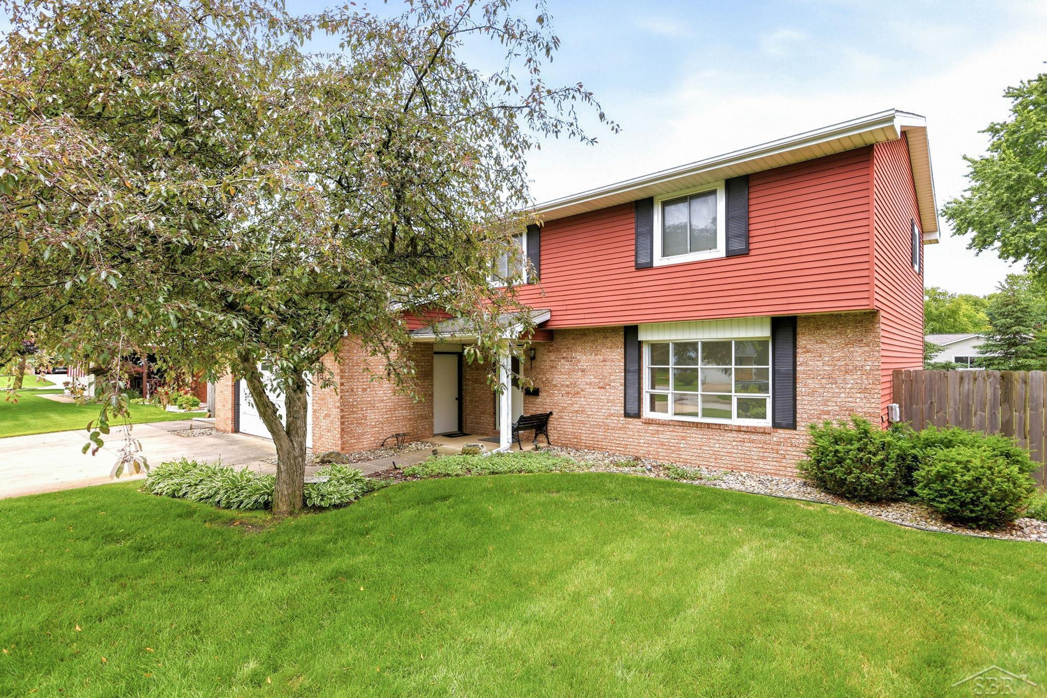 7559 Ellie Street, Saginaw, MI 48609 — Photo 2