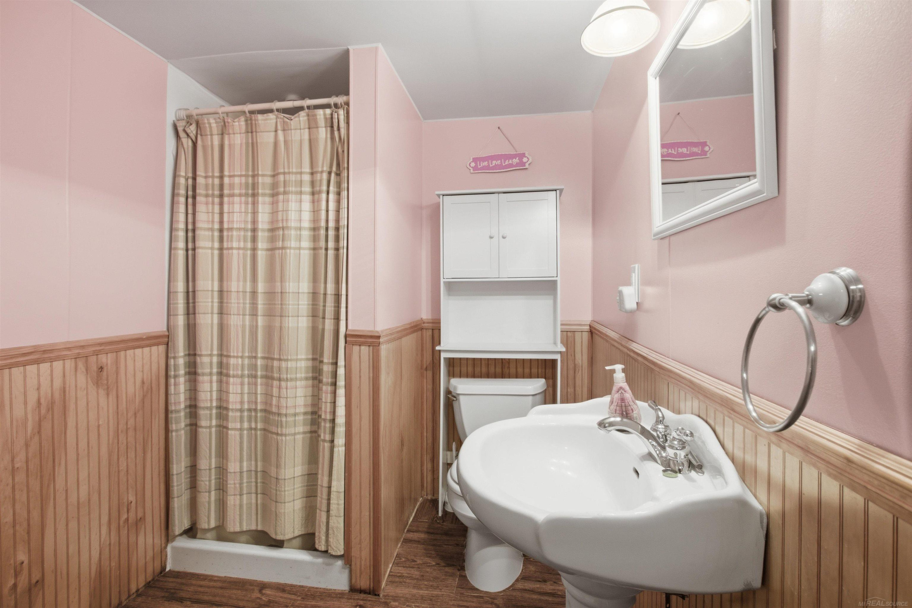 728 Lakeview Drive, Port Huron, MI 48060 — Photo 12