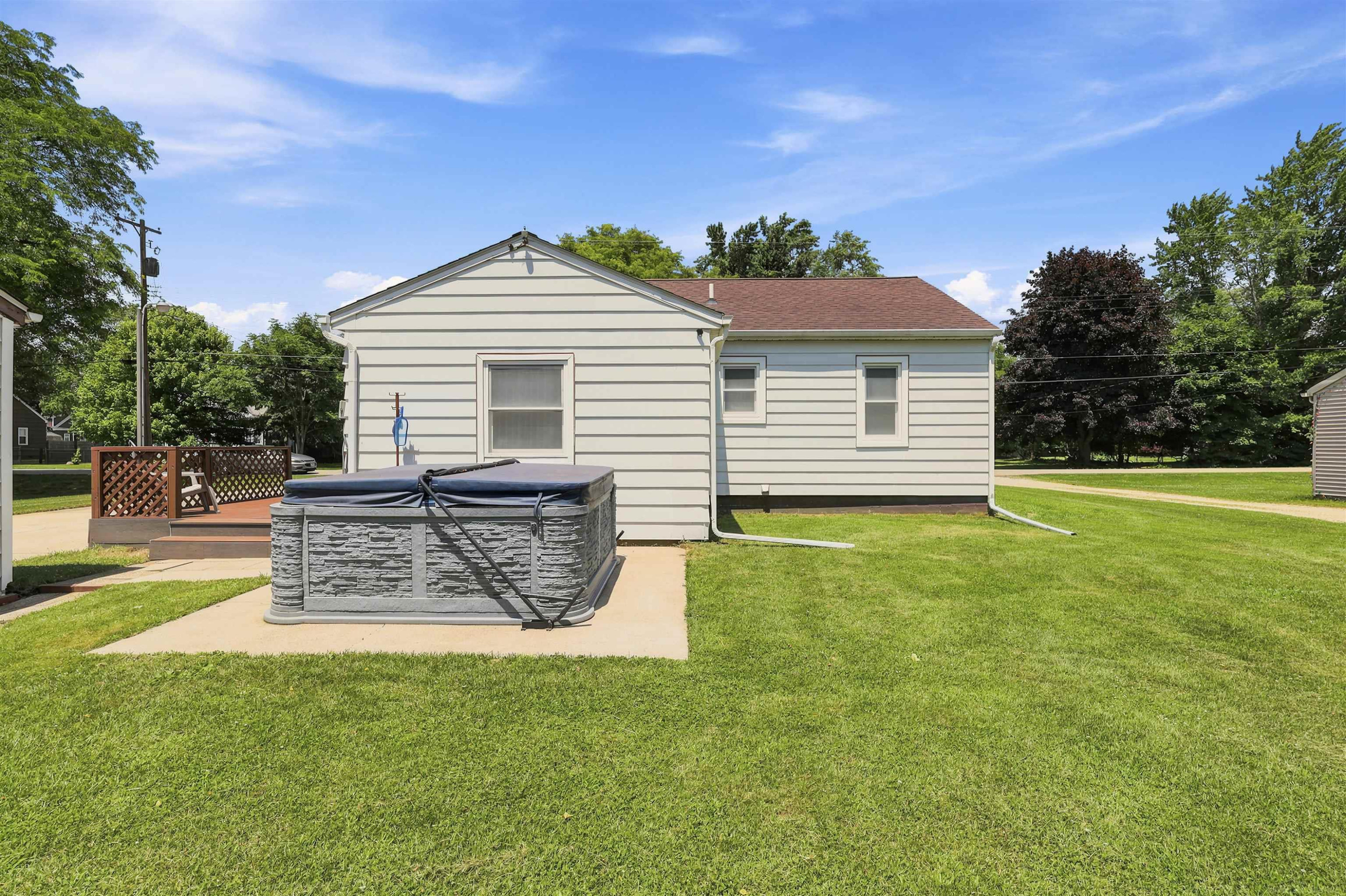 213 Peacock Walk, Jackson, MI 49202 — Photo 24