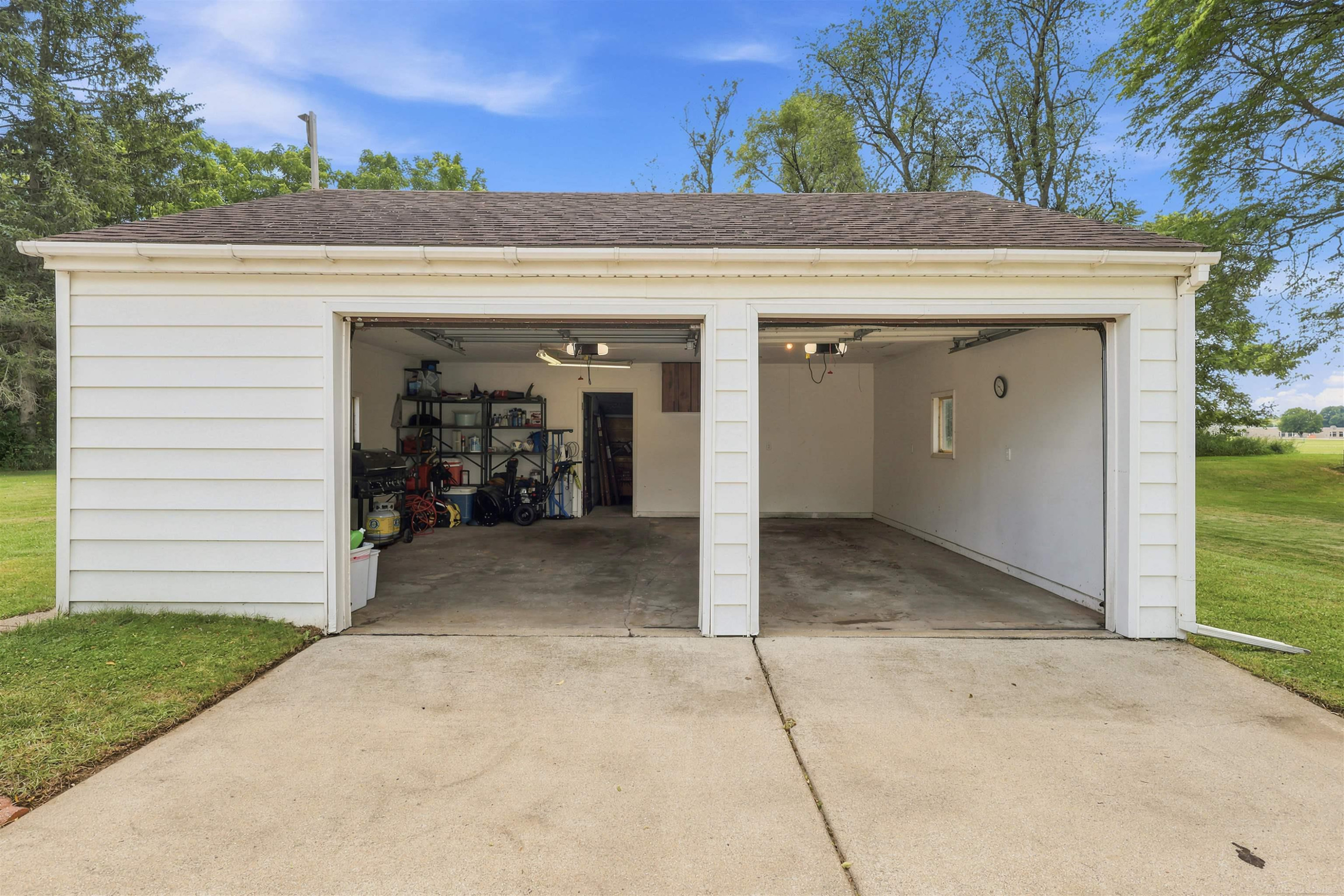 213 Peacock Walk, Jackson, MI 49202 — Photo 25