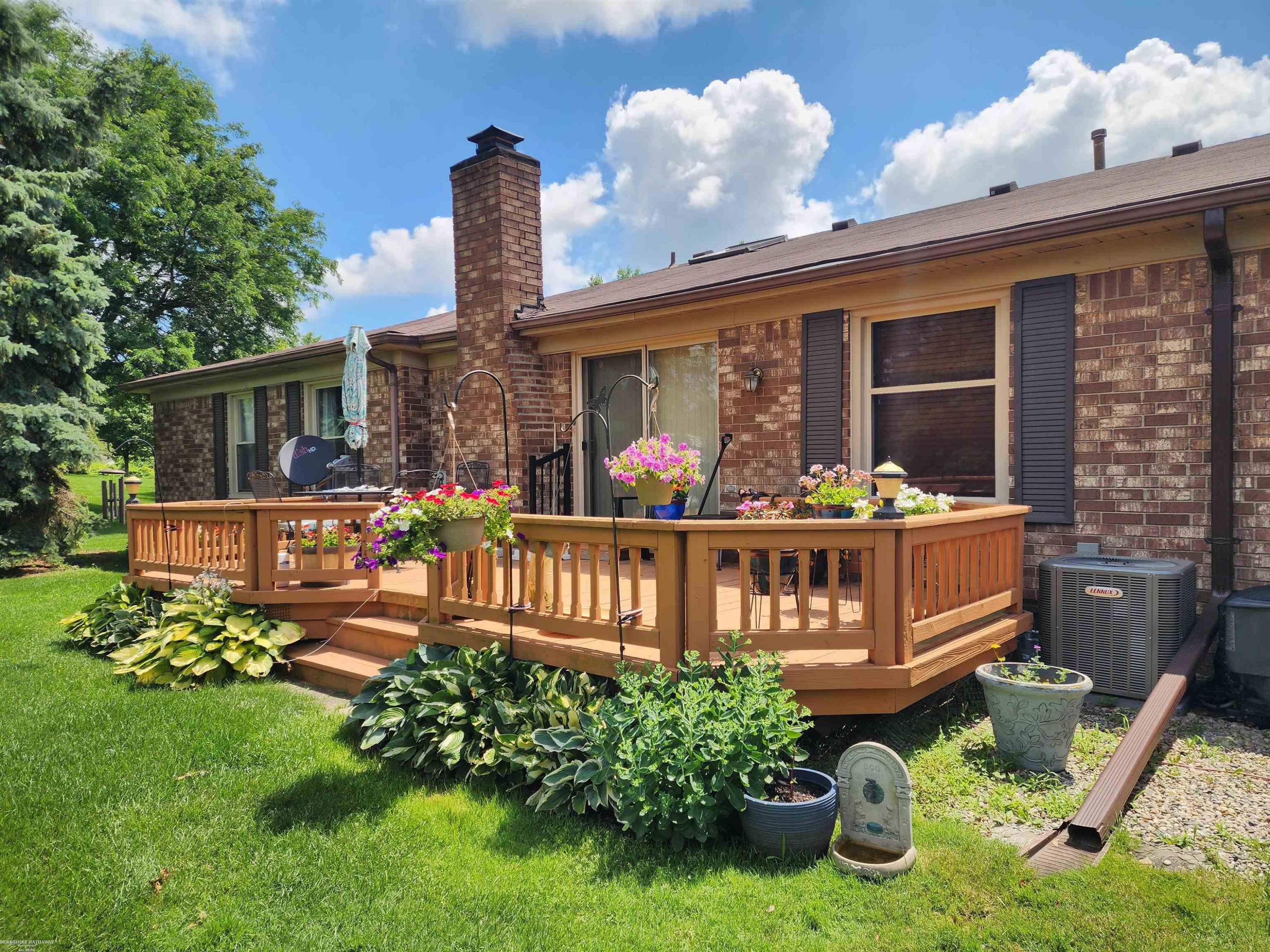 49860 Potomac Court, 126, Utica, MI 48315 — Photo 3