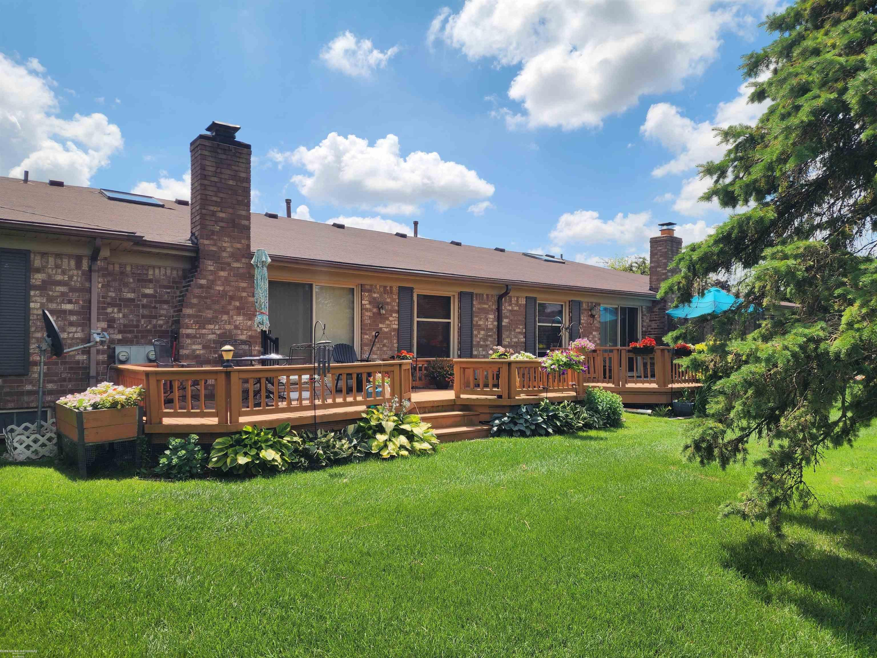 49860 Potomac Court, 126, Utica, MI 48315 — Photo 4