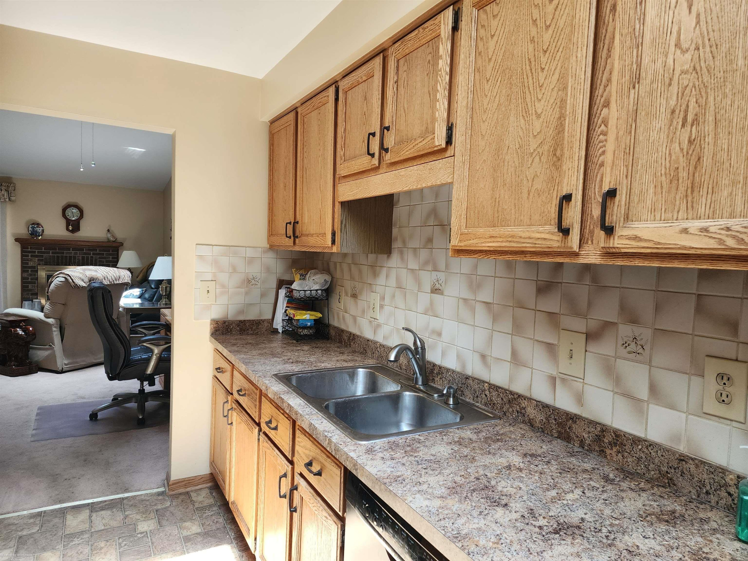 49860 Potomac Court, 126, Utica, MI 48315 — Photo 16
