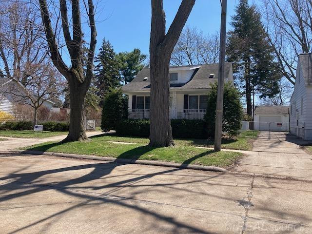 8442 Central Street, Center Line, MI 48015 — front exterior