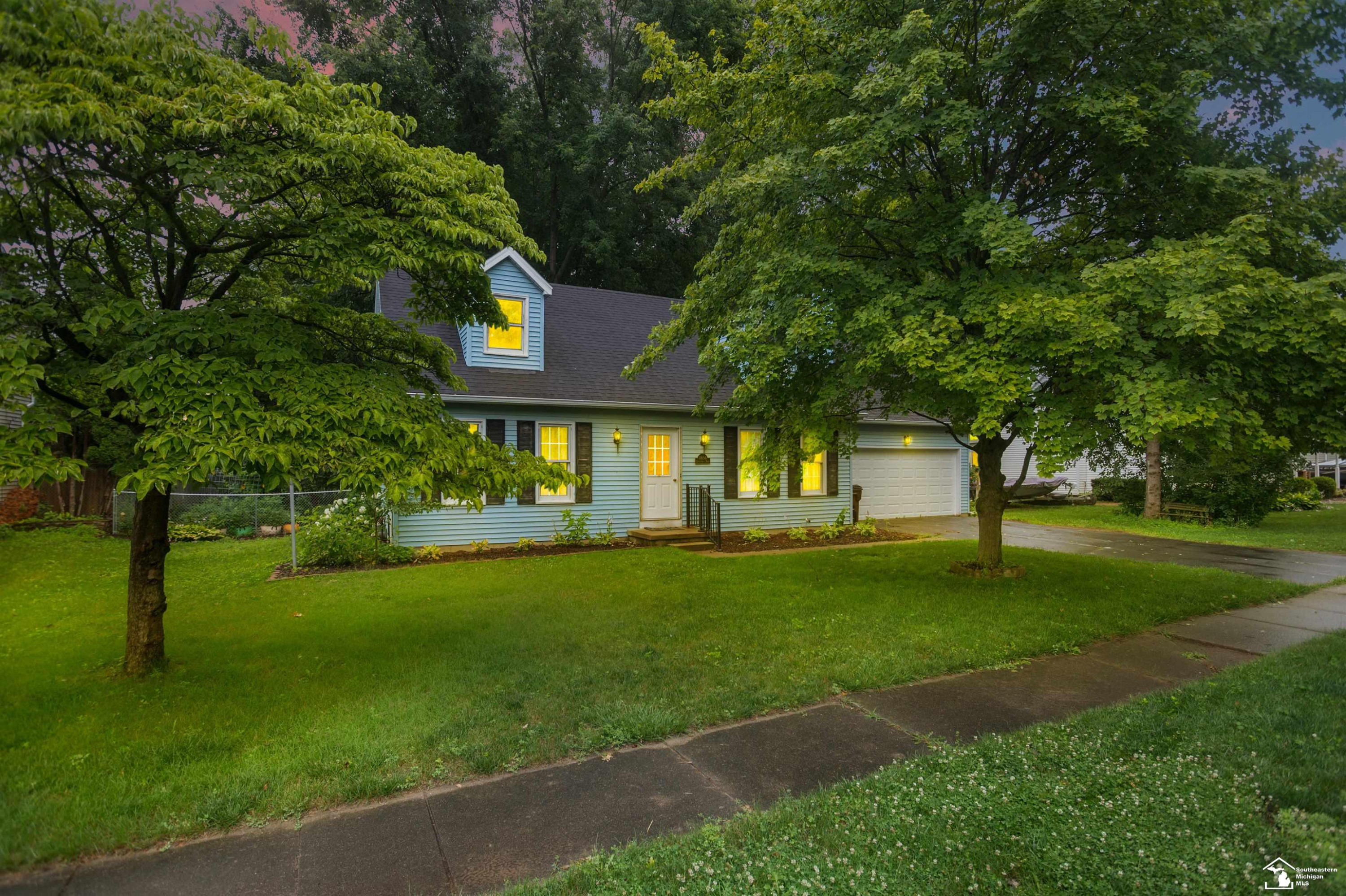 8858 Tanglewood Road, Temperance, MI 48182 — front exterior