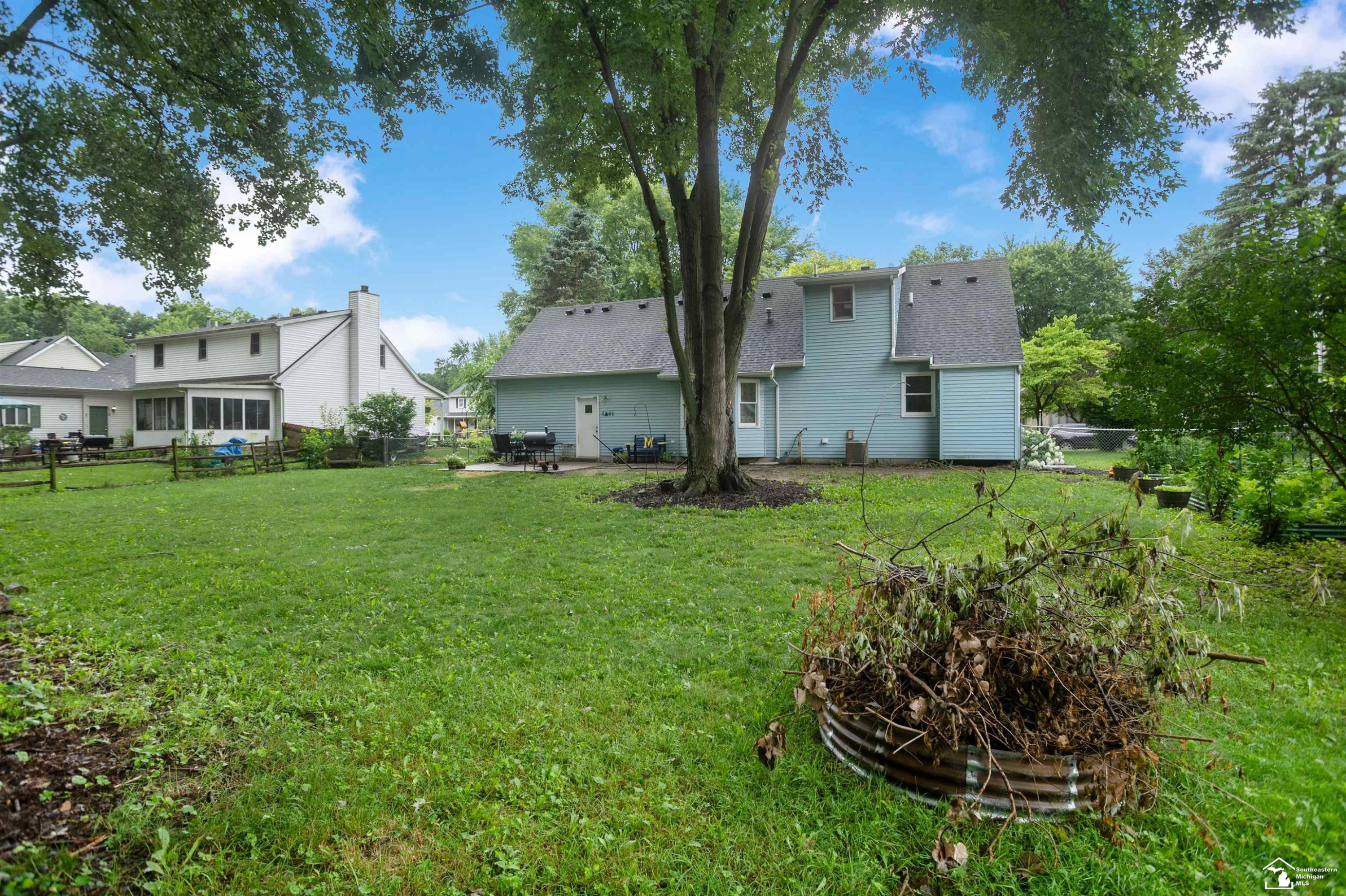 8858 Tanglewood Road, Temperance, MI 48182 — Photo 6