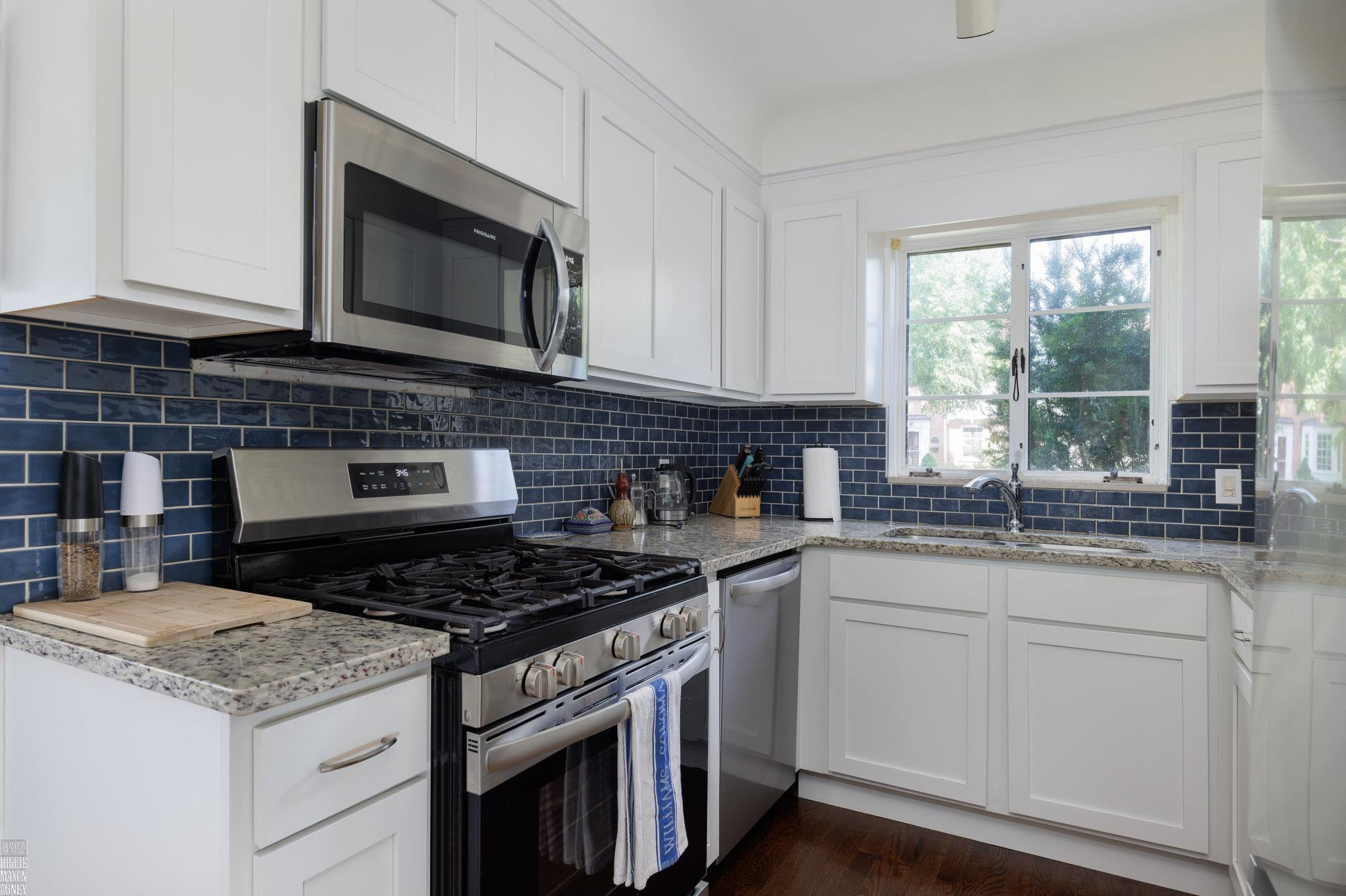 675 Fisher Road, Grosse Pointe, MI 48230 — Photo 12