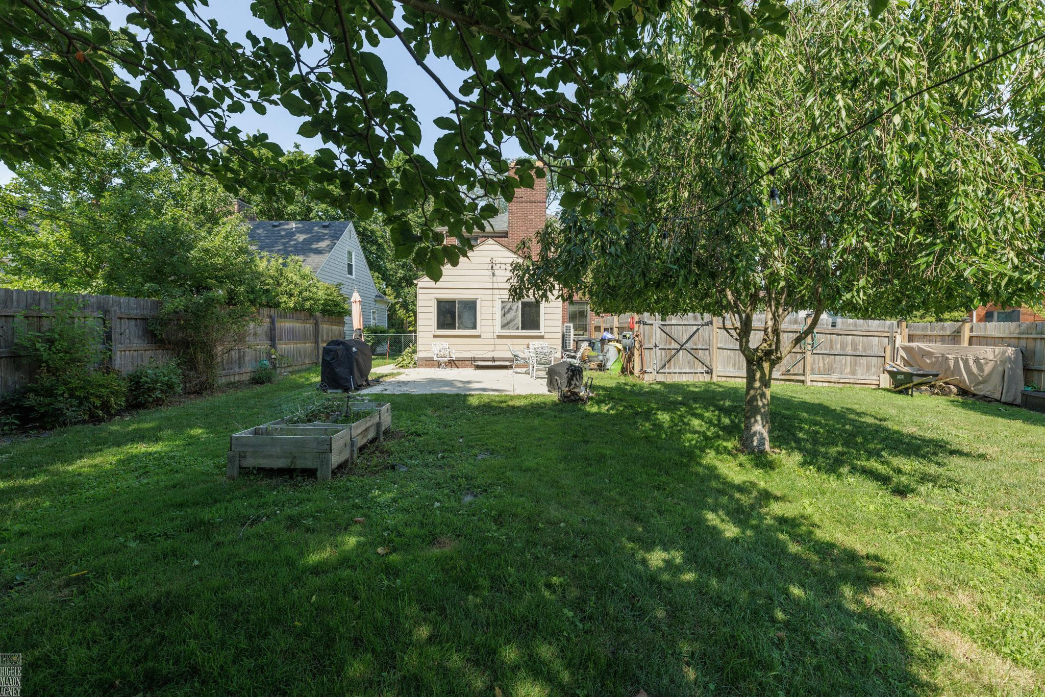 675 Fisher Road, Grosse Pointe, MI 48230 — Photo 43