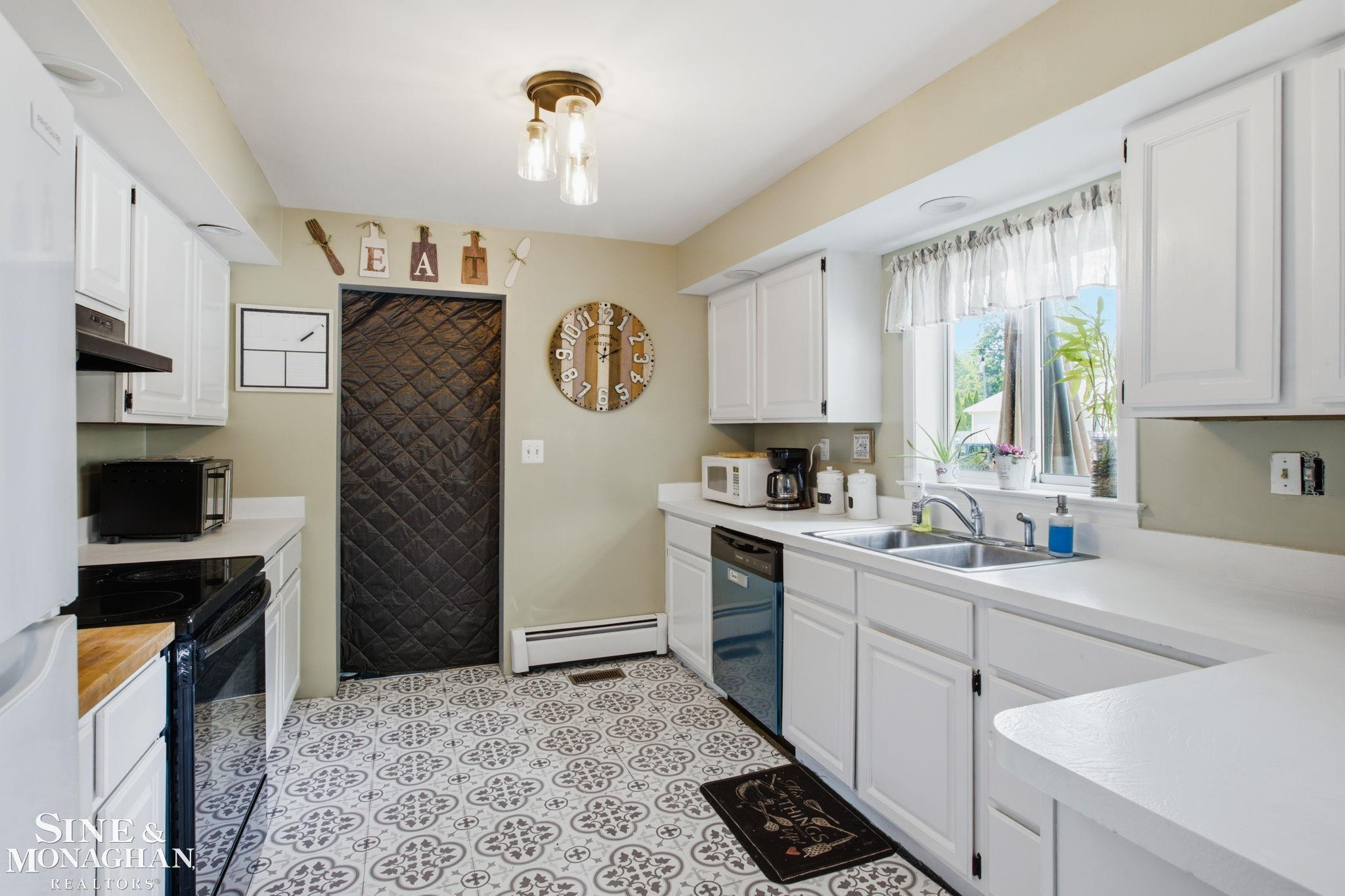 732 N 9th St Street, MI 48079 — Photo 17