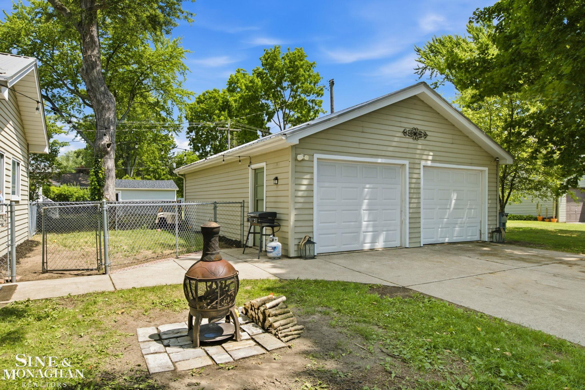732 N 9th St Street, MI 48079 — Photo 28