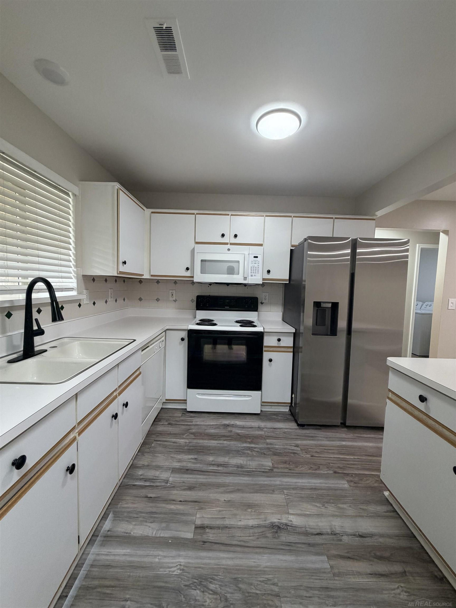 44411 Sunnyside Drive, Sterling Heights, MI 48313 — Photo 8
