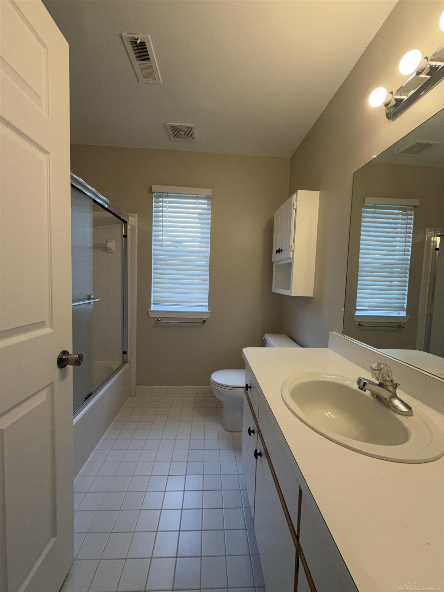 44411 Sunnyside Drive, Sterling Heights, MI 48313 — Photo 21