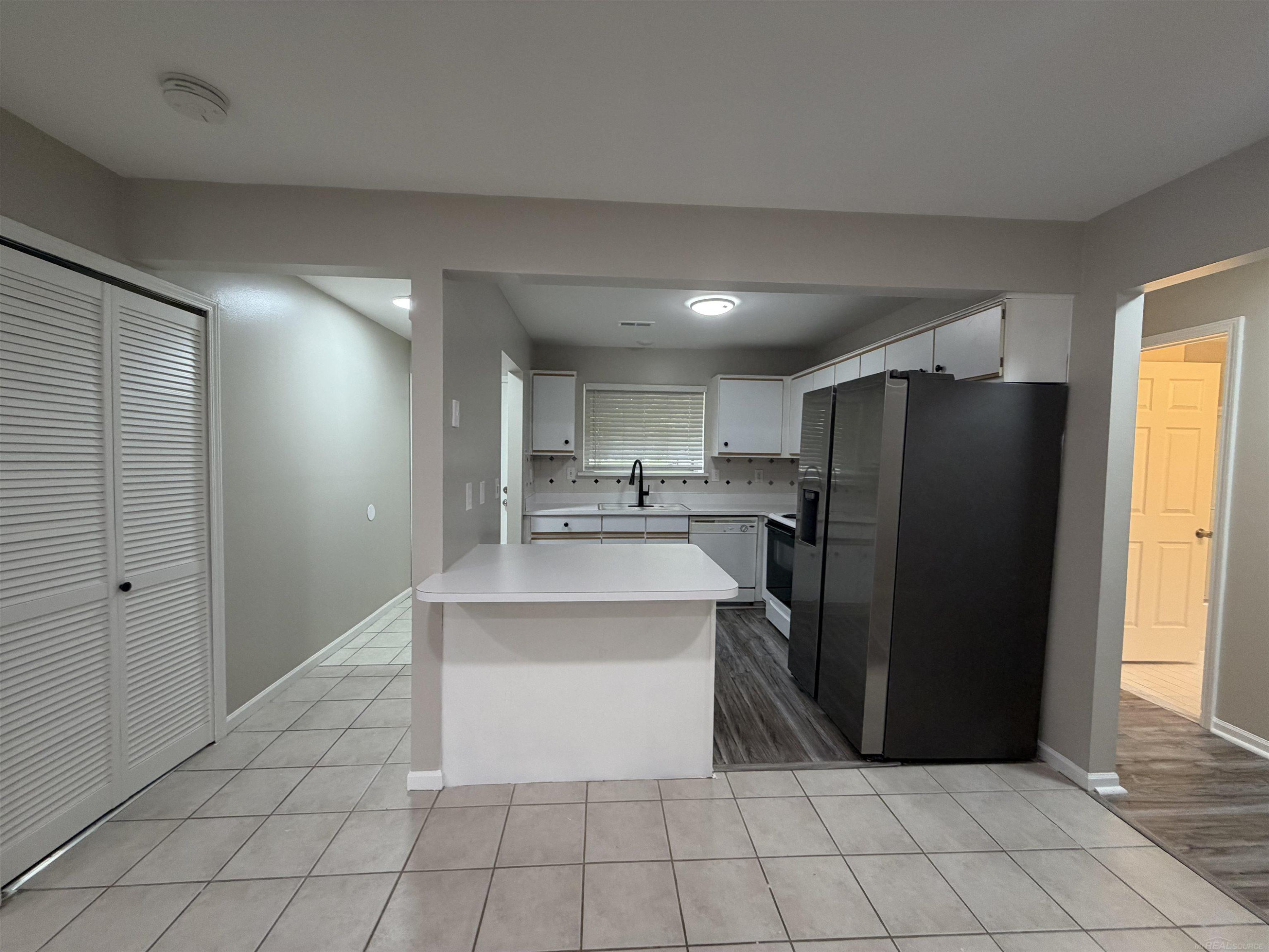 44411 Sunnyside Drive, Sterling Heights, MI 48313 — Photo 29