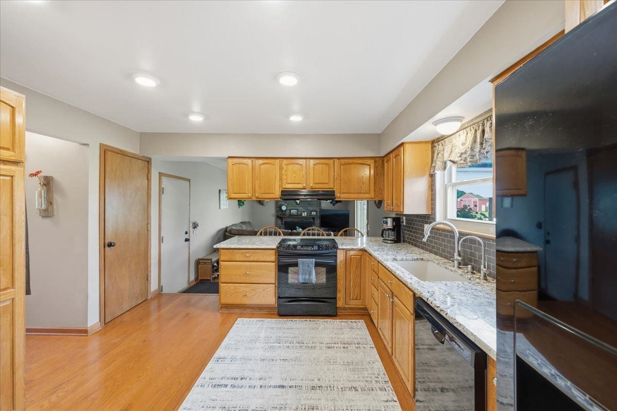 9166 Meisner Road, MI 48064 — Photo 9